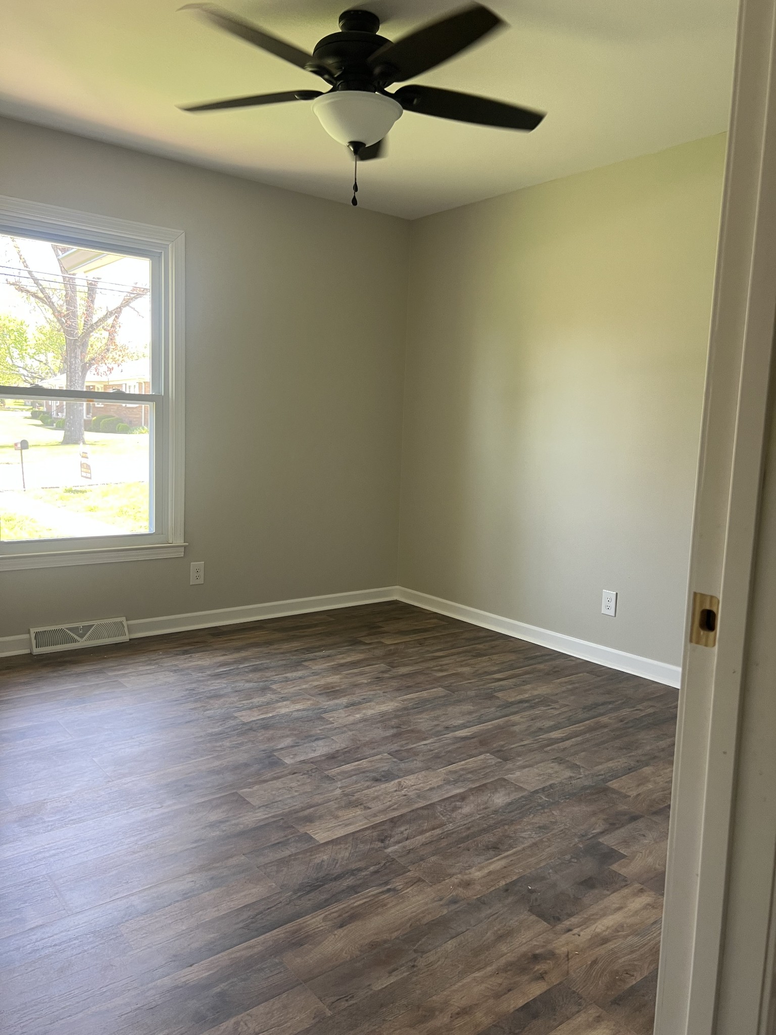 203 Sun Cir