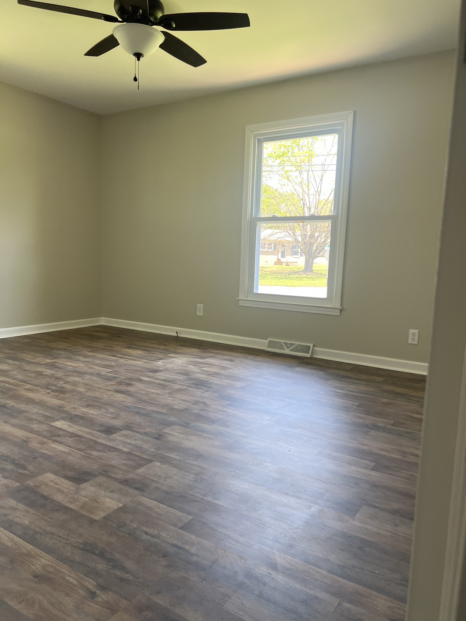 203 Sun Cir