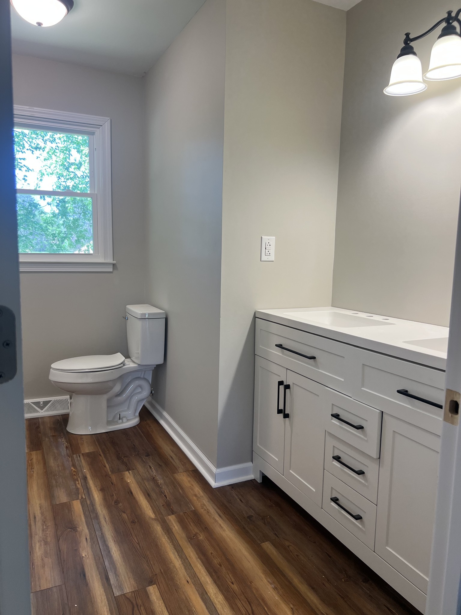 203 Sun Cir