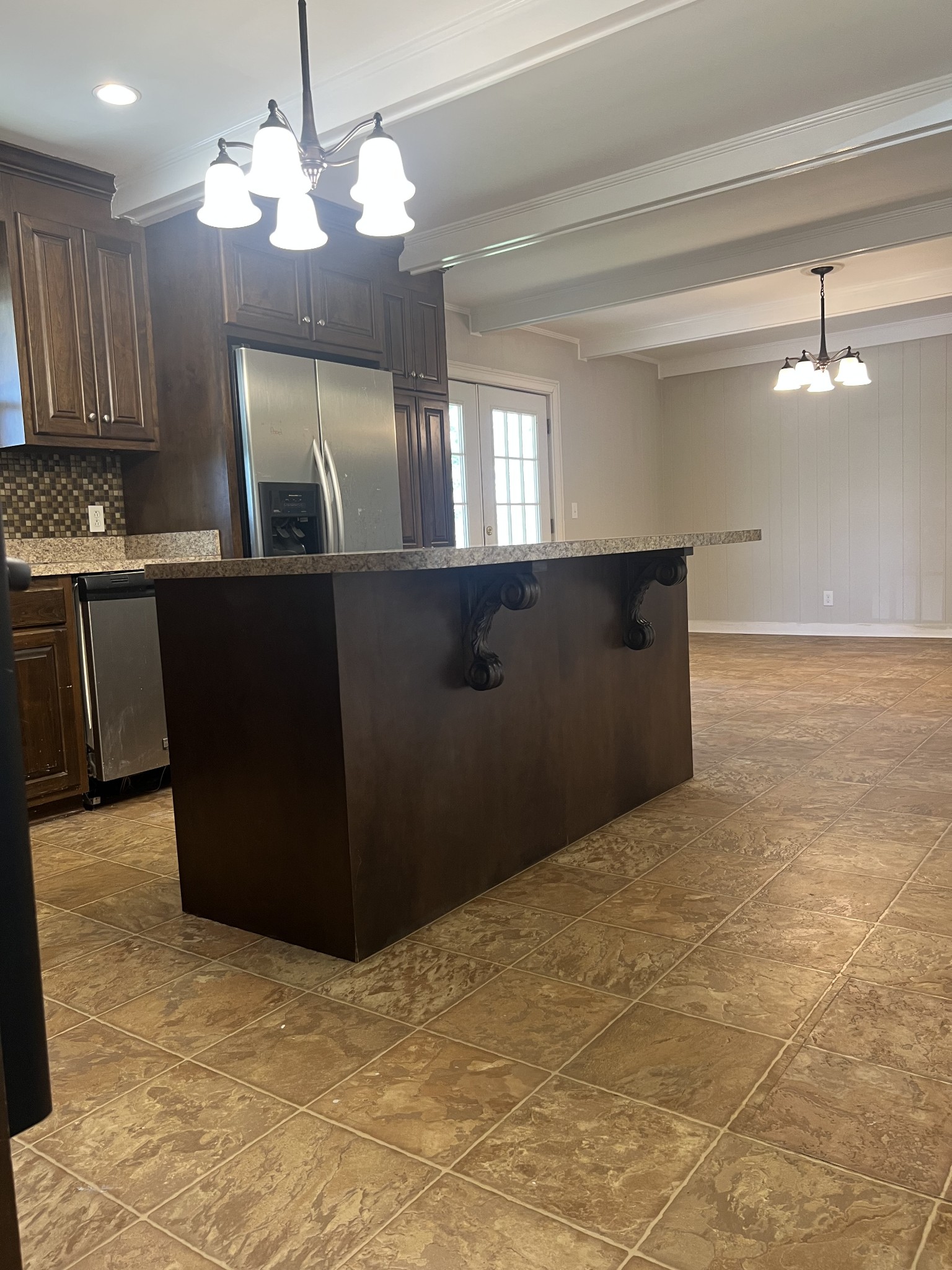 203 Sun Cir
