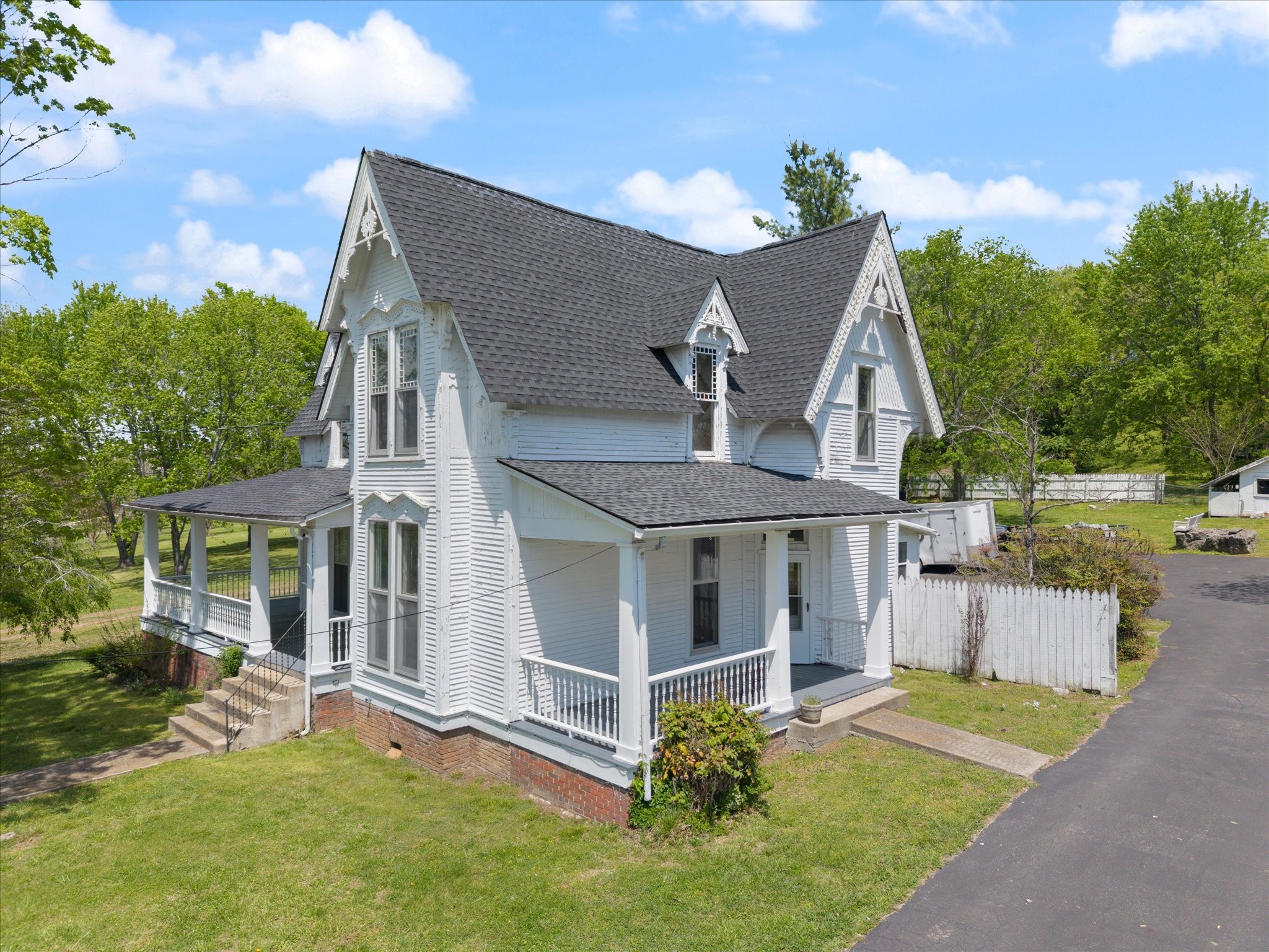 201 Knob Creek Rd