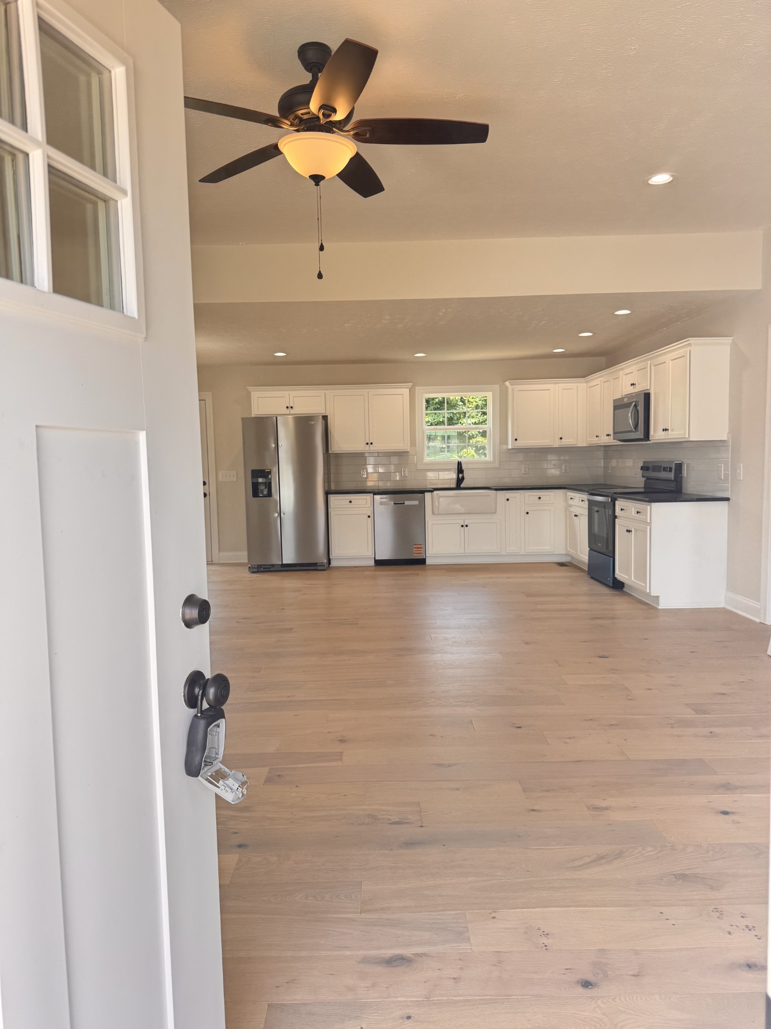 312 Lee Ln