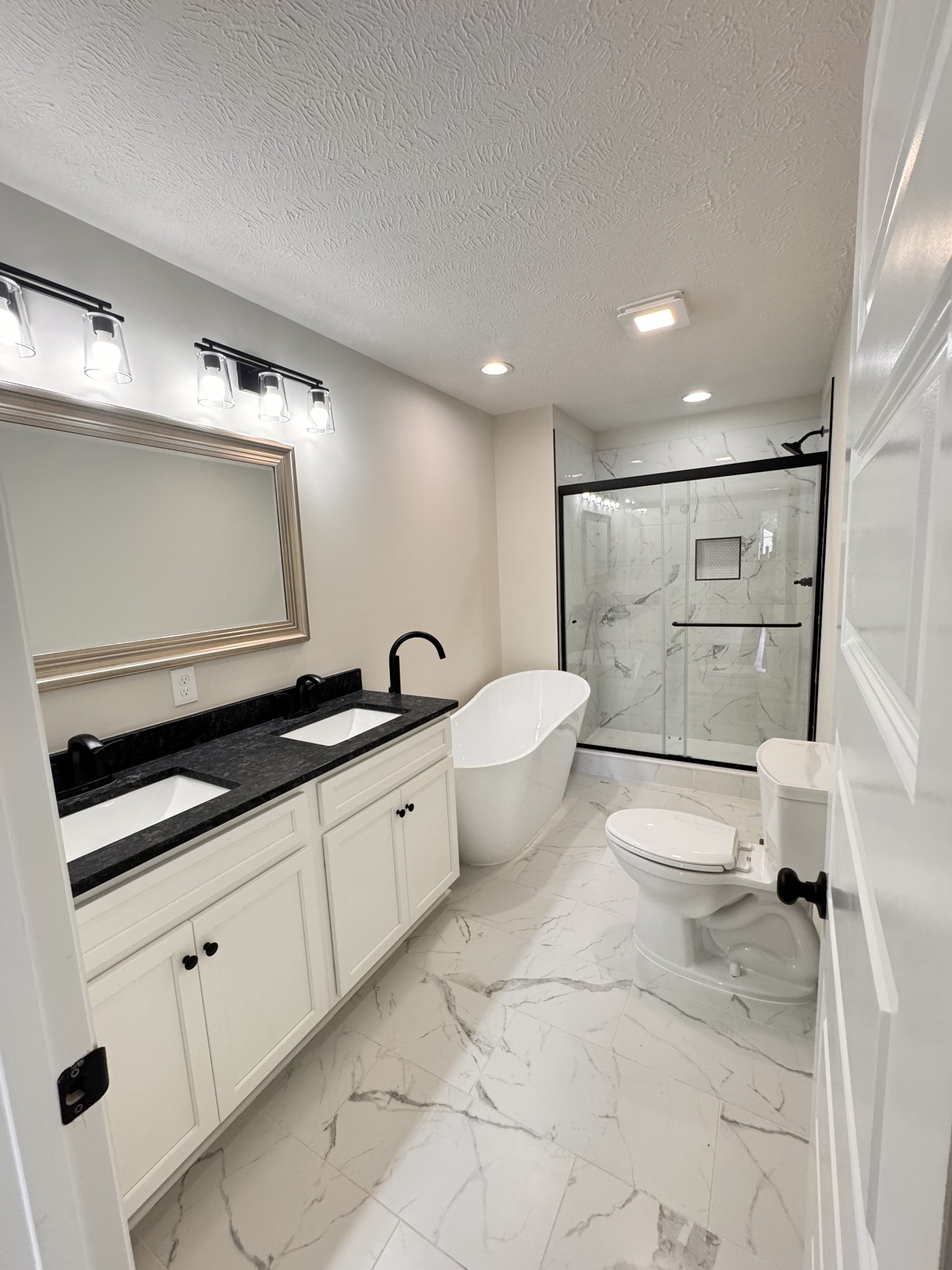 312 Lee Ln