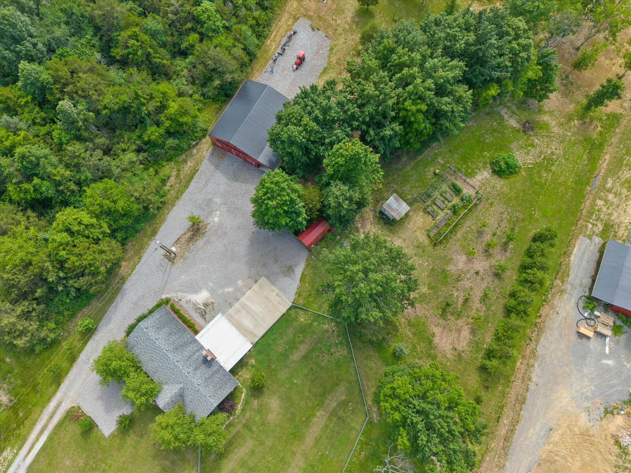 1120 Weeks Rd