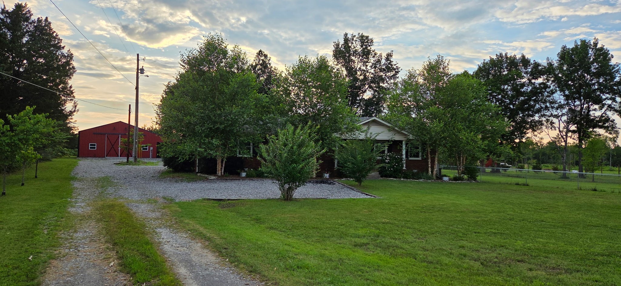 1120 Weeks Rd