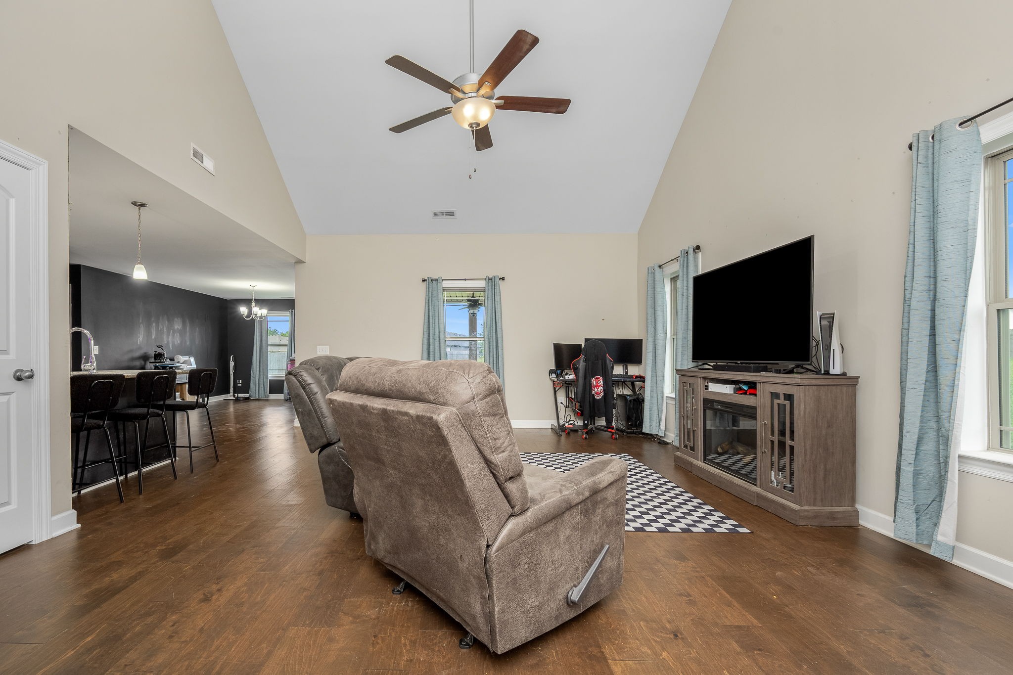 238 Spring Breeze Dr