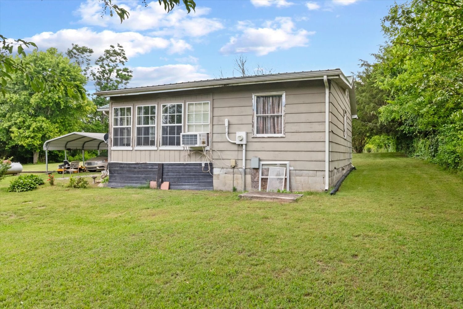 410 Sinking Creek Rd