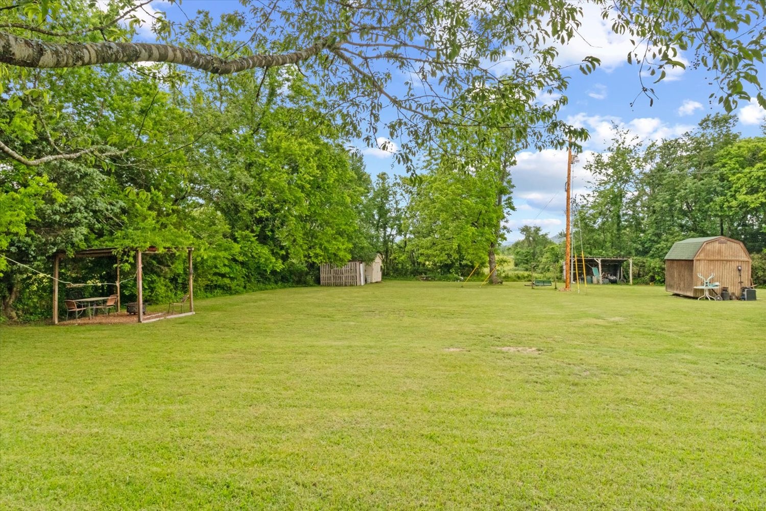 410 Sinking Creek Rd