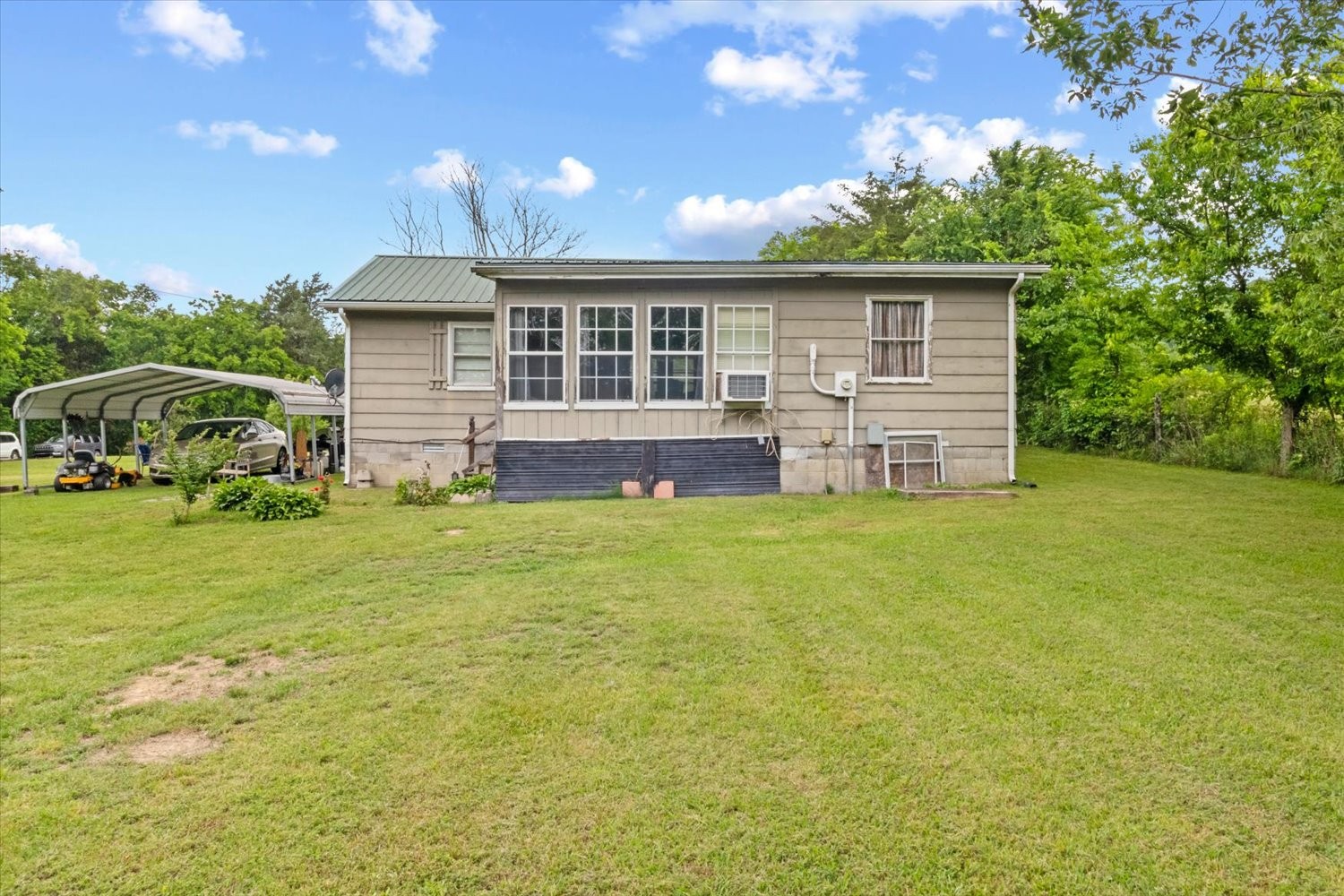 410 Sinking Creek Rd