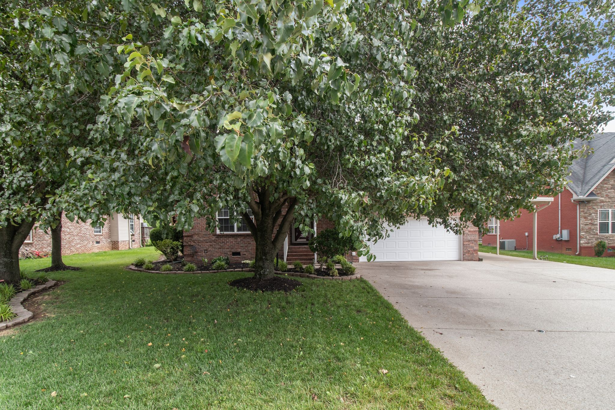 902 Stewart Valley Dr