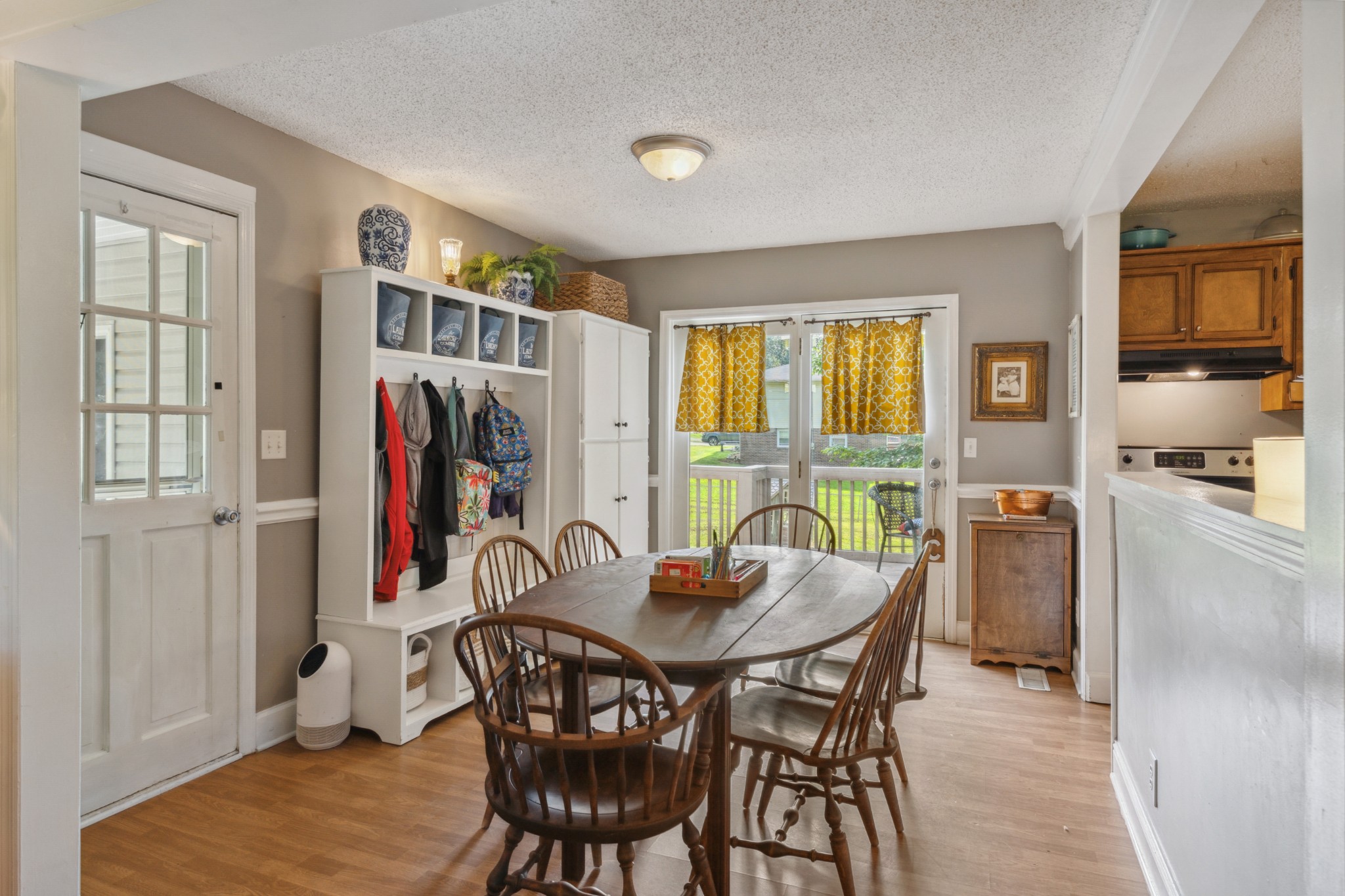31 Hilltop Rd