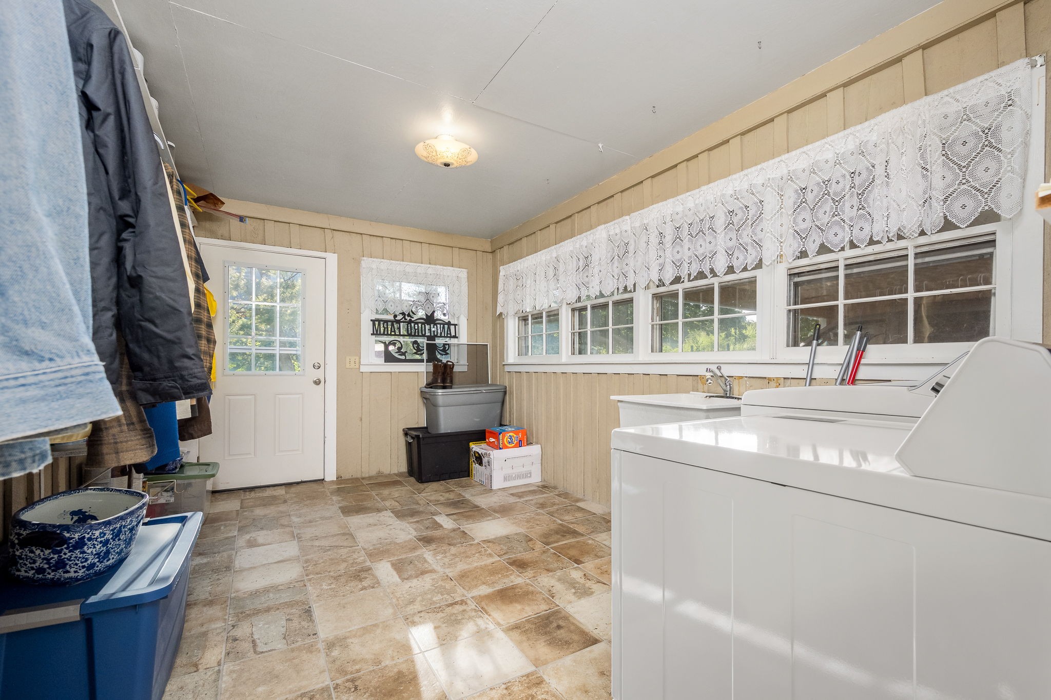 704 Williamson Hollow Rd