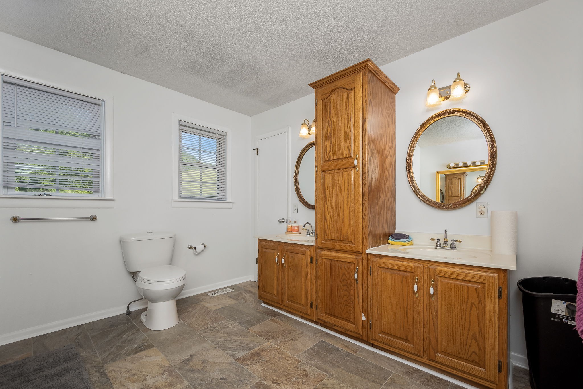 704 Williamson Hollow Rd