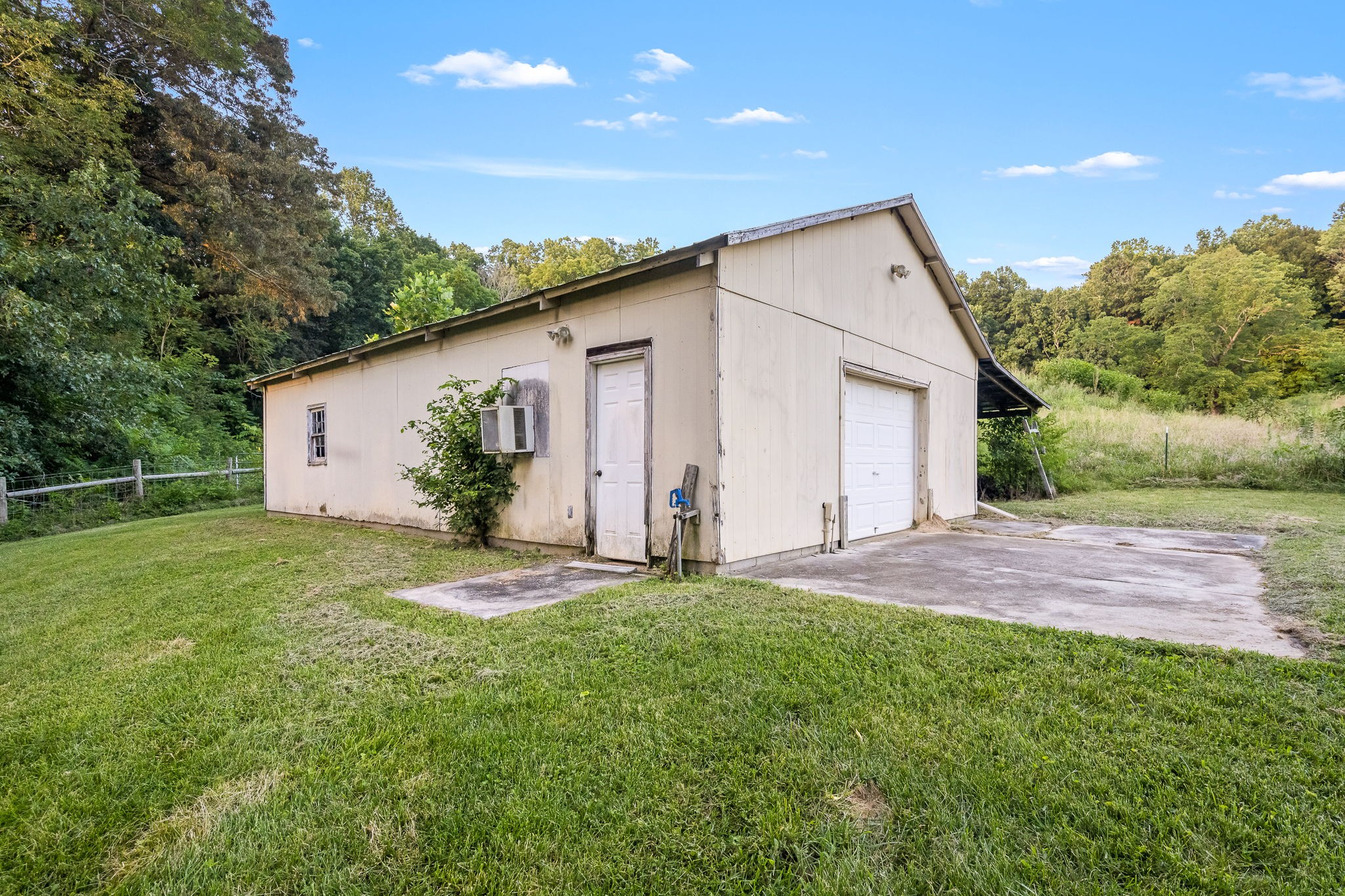 704 Williamson Hollow Rd