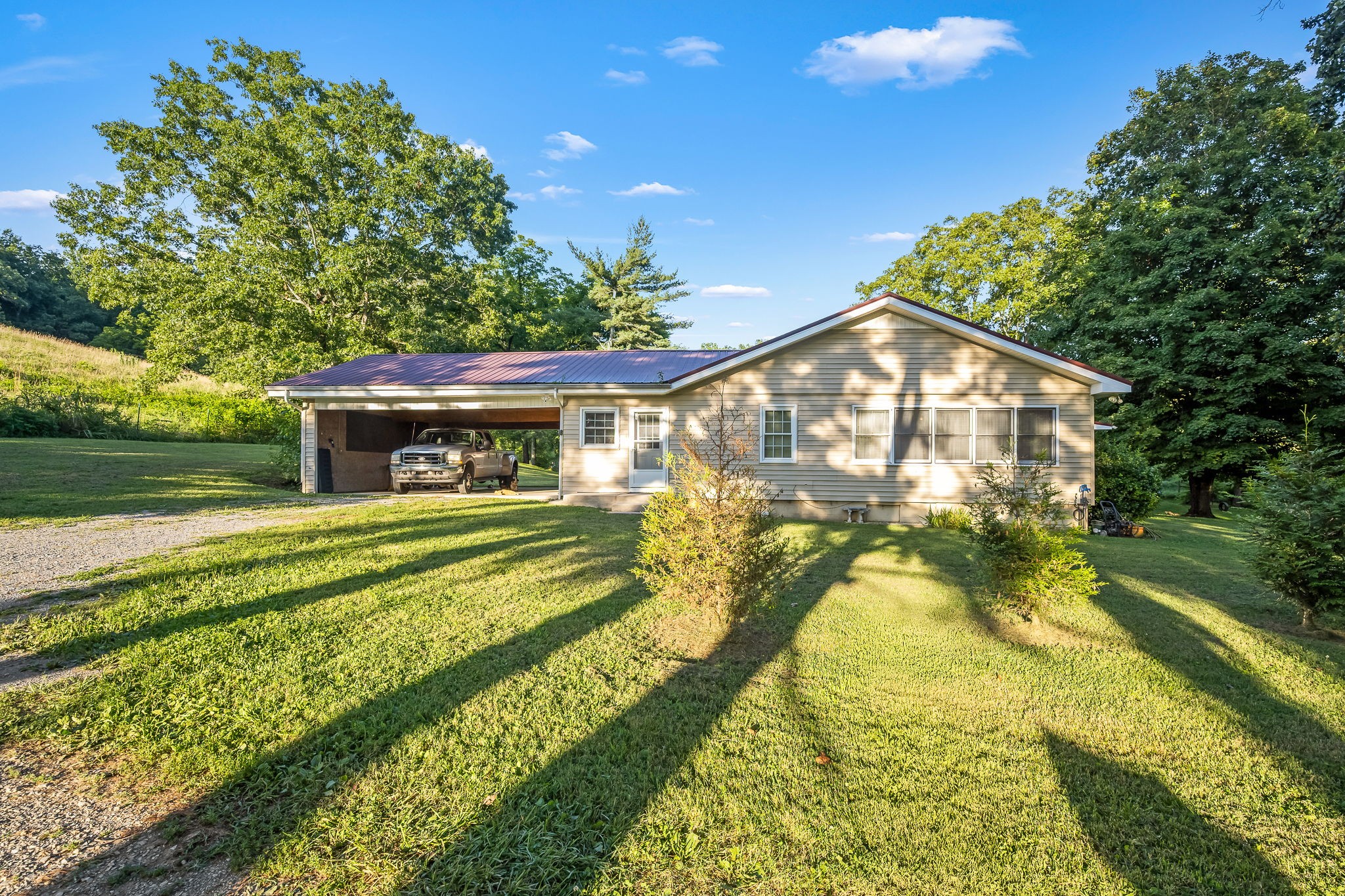 704 Williamson Hollow Rd