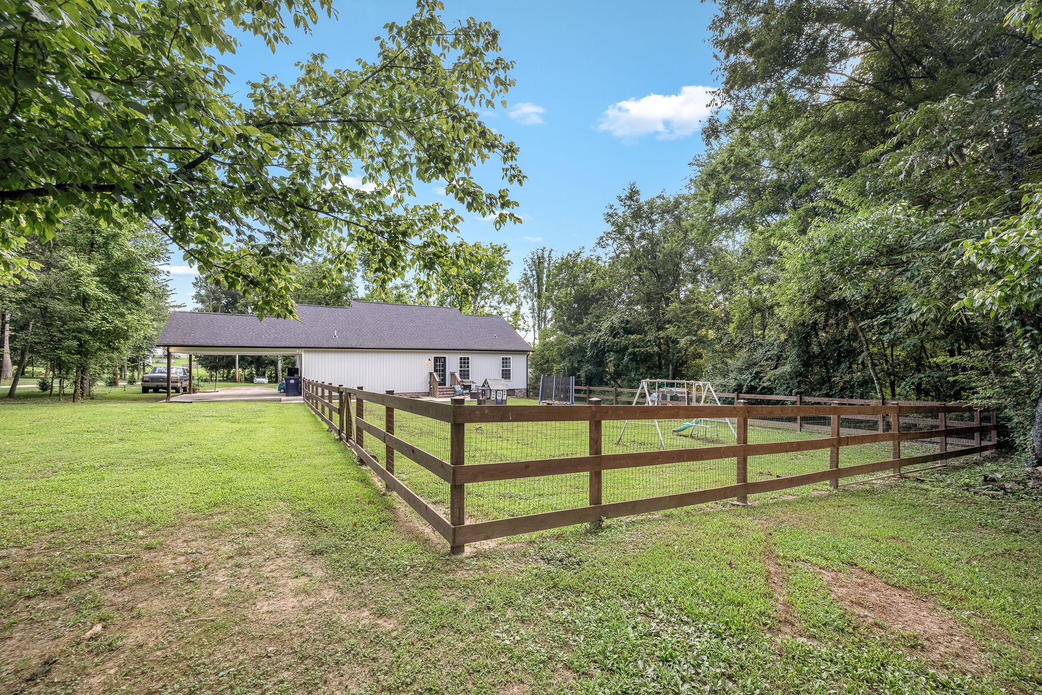 136 Beechwood Ave