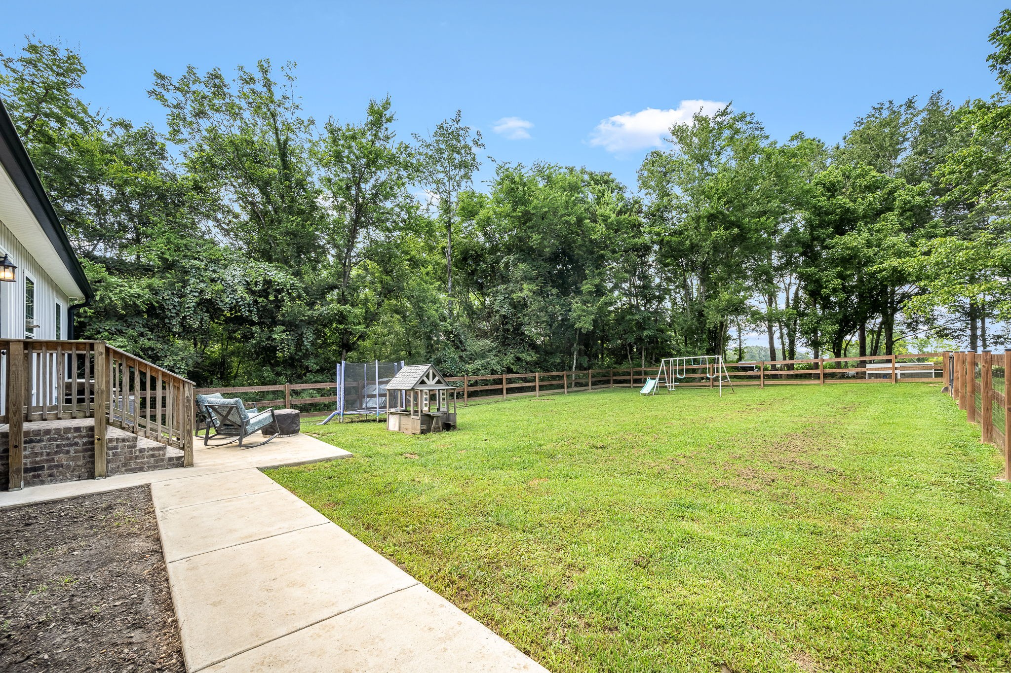 136 Beechwood Ave