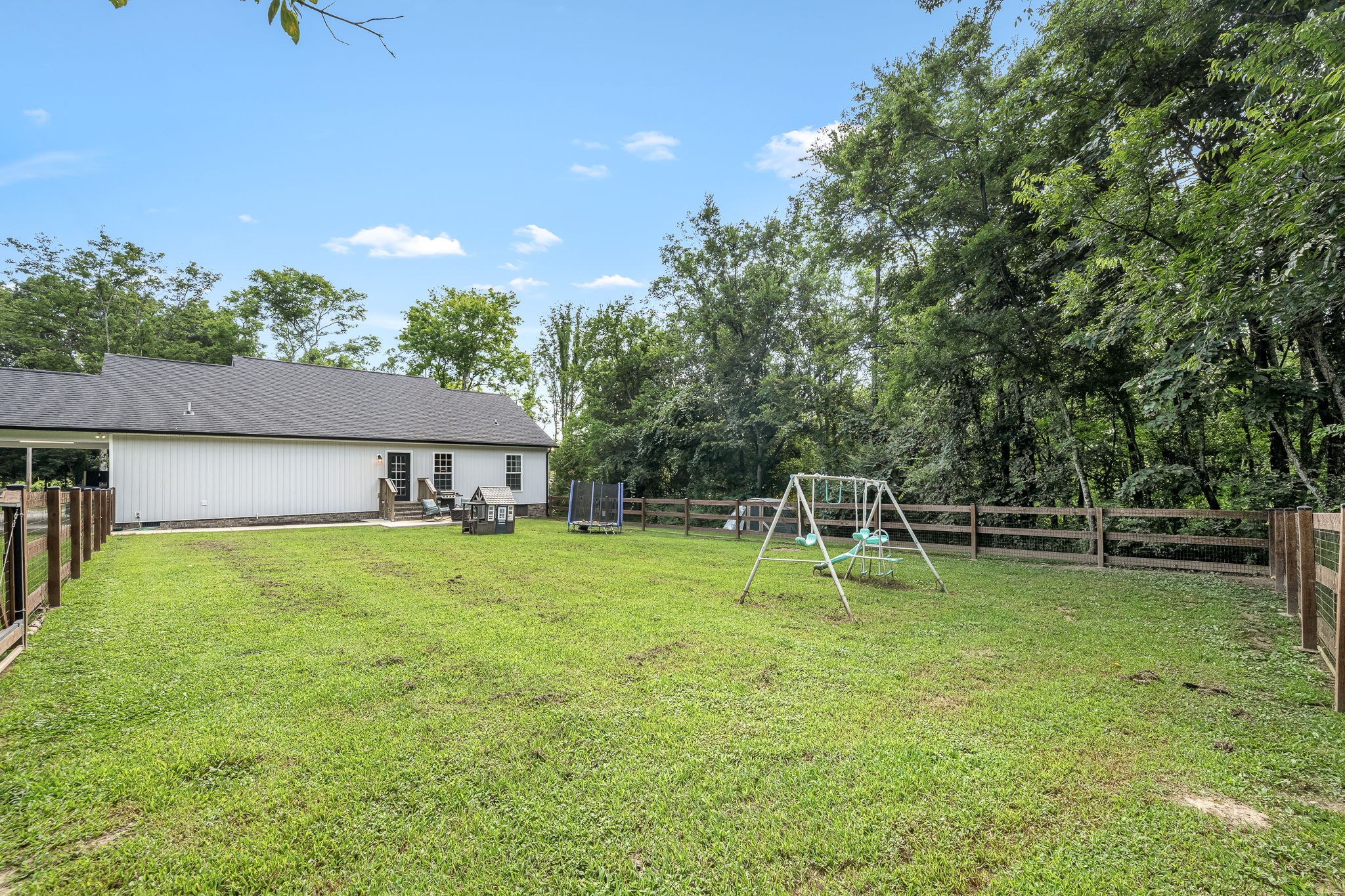 136 Beechwood Ave