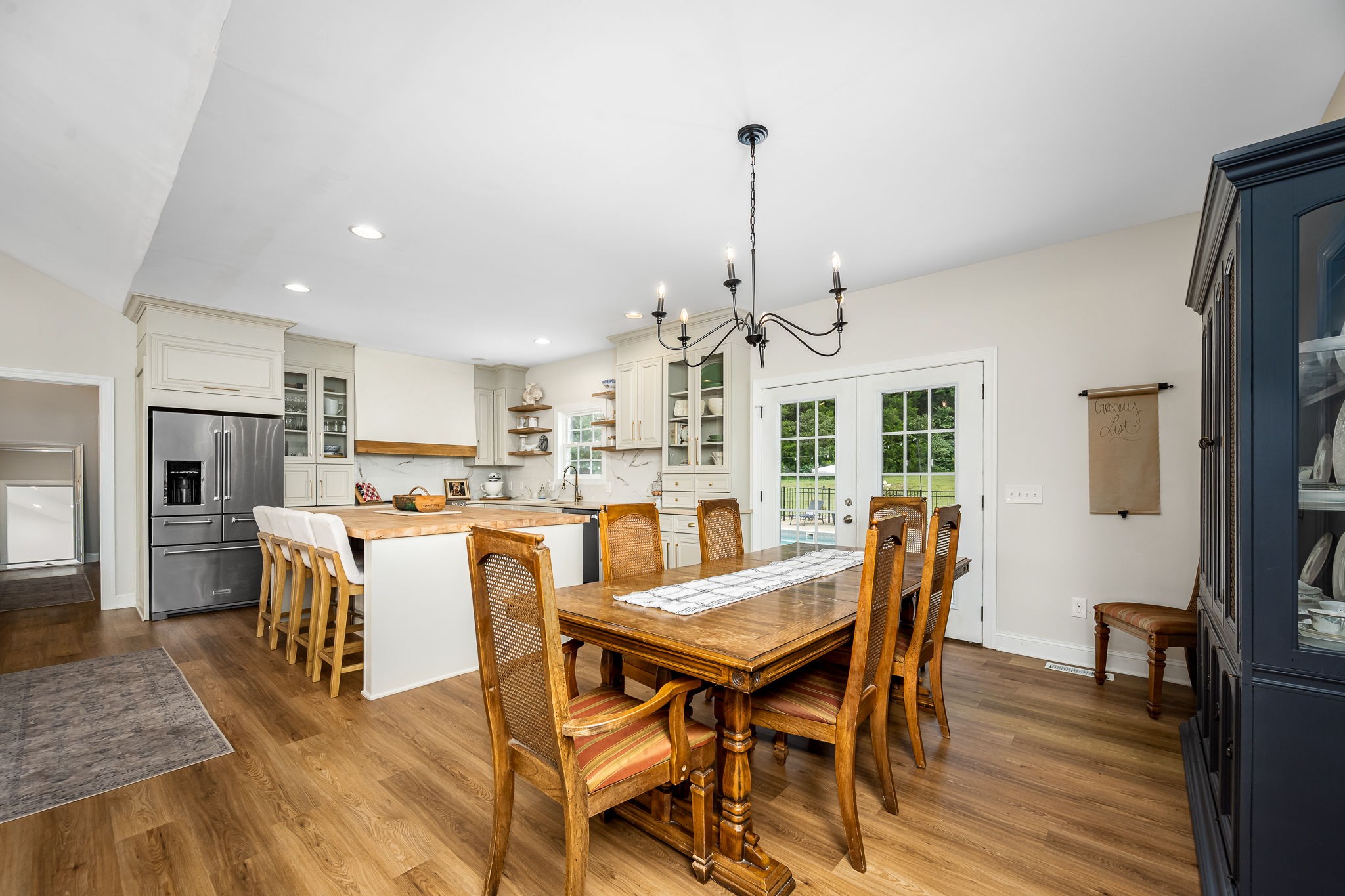 2376 Fairfield Pike