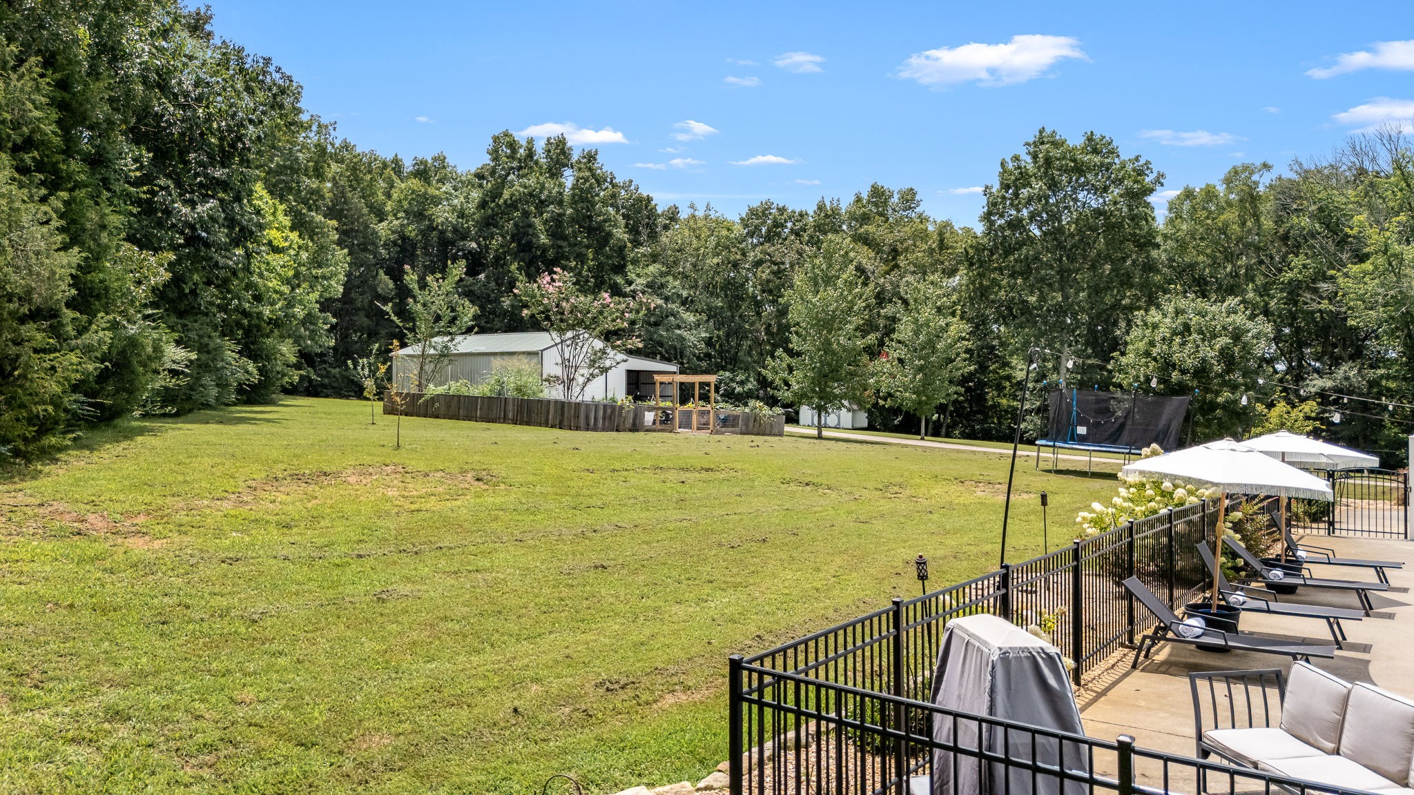 2376 Fairfield Pike