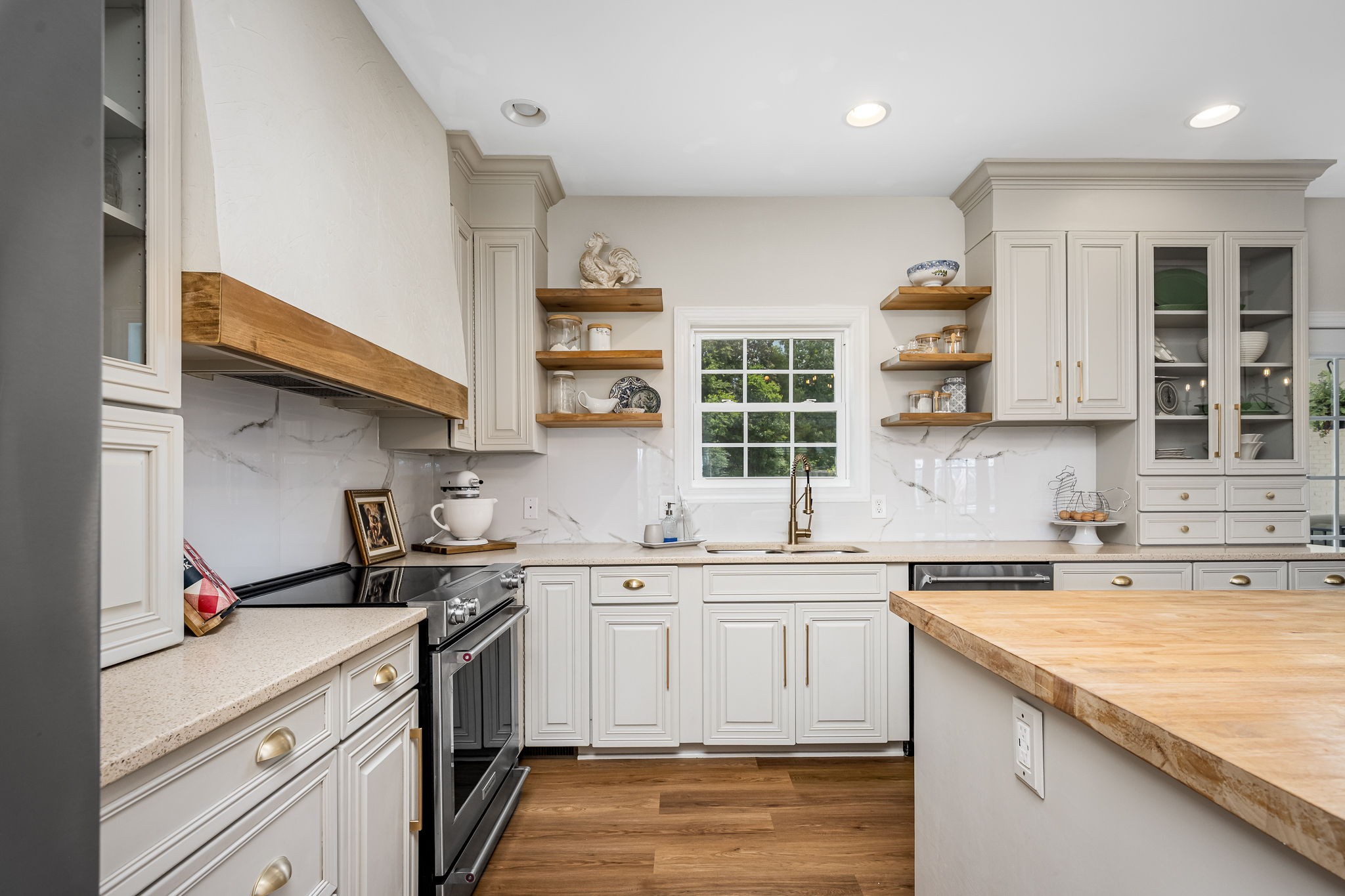 2376 Fairfield Pike