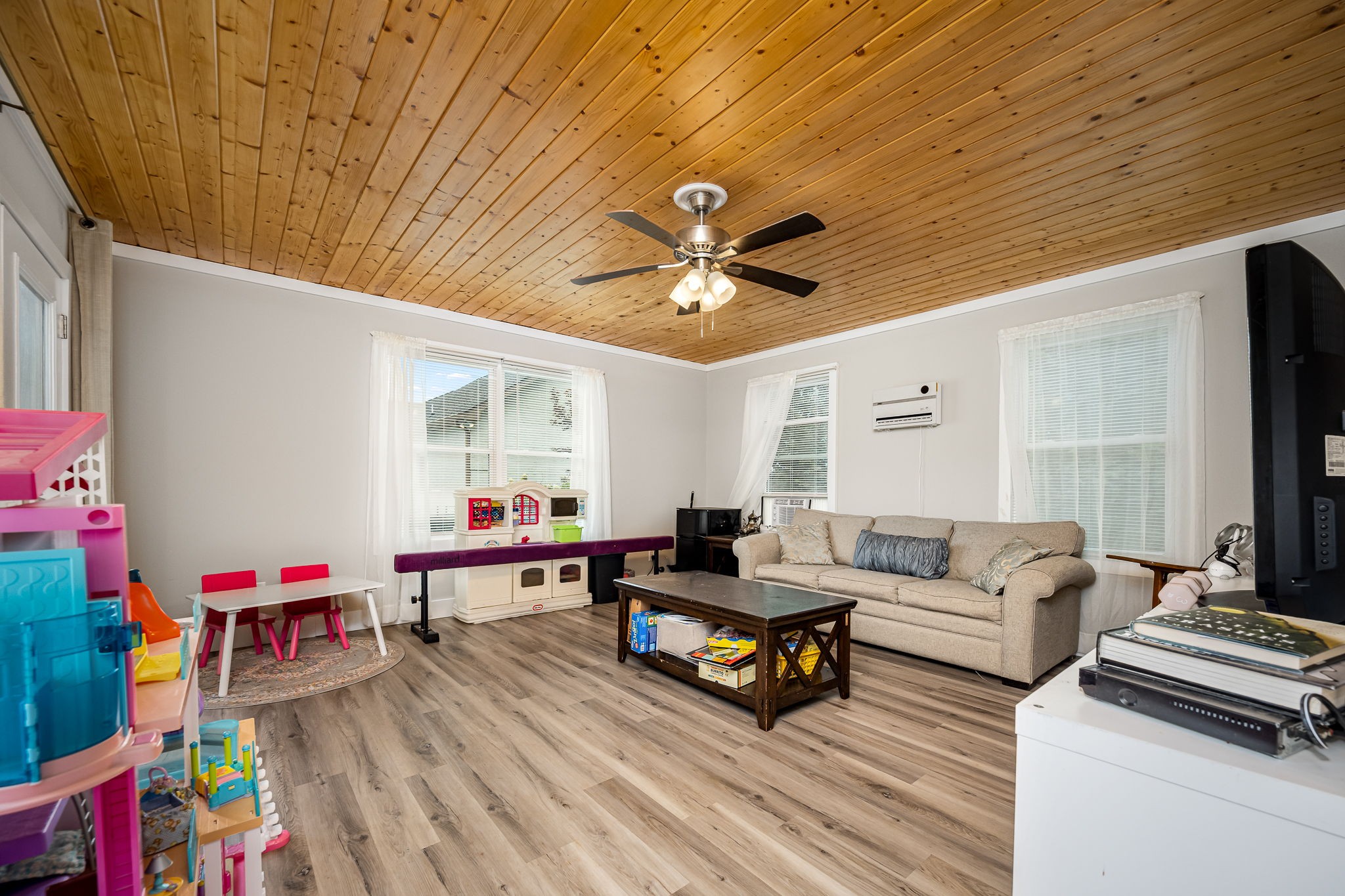 2376 Fairfield Pike