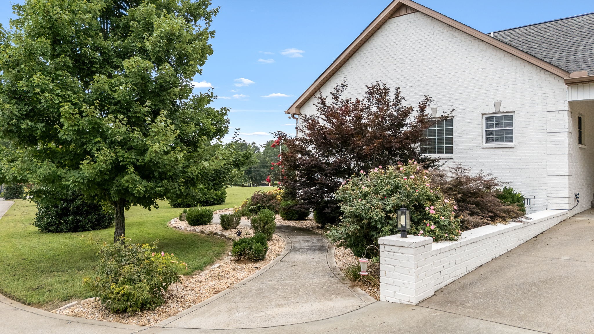 2376 Fairfield Pike