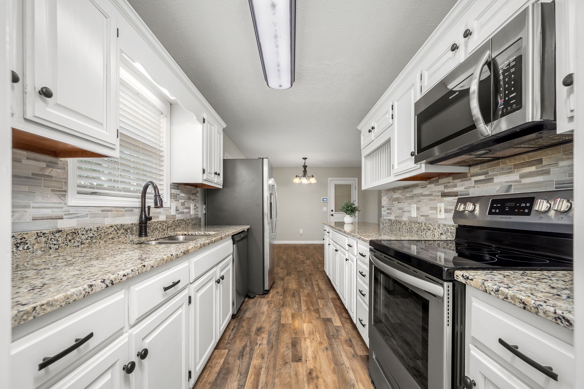 4274 Highway 41A, N