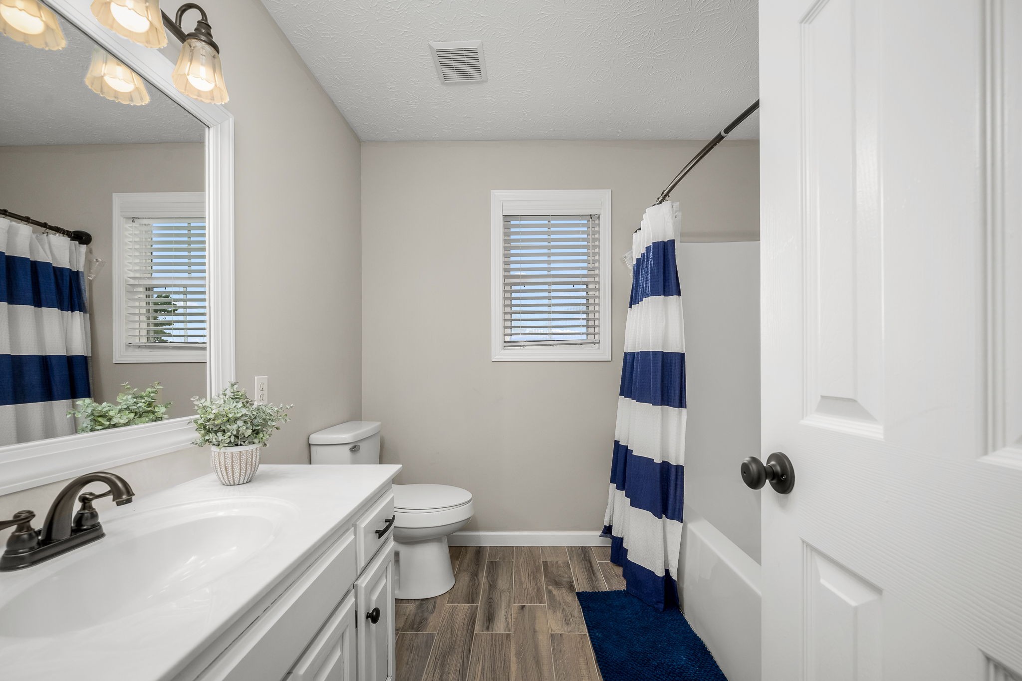 4274 Highway 41A, N