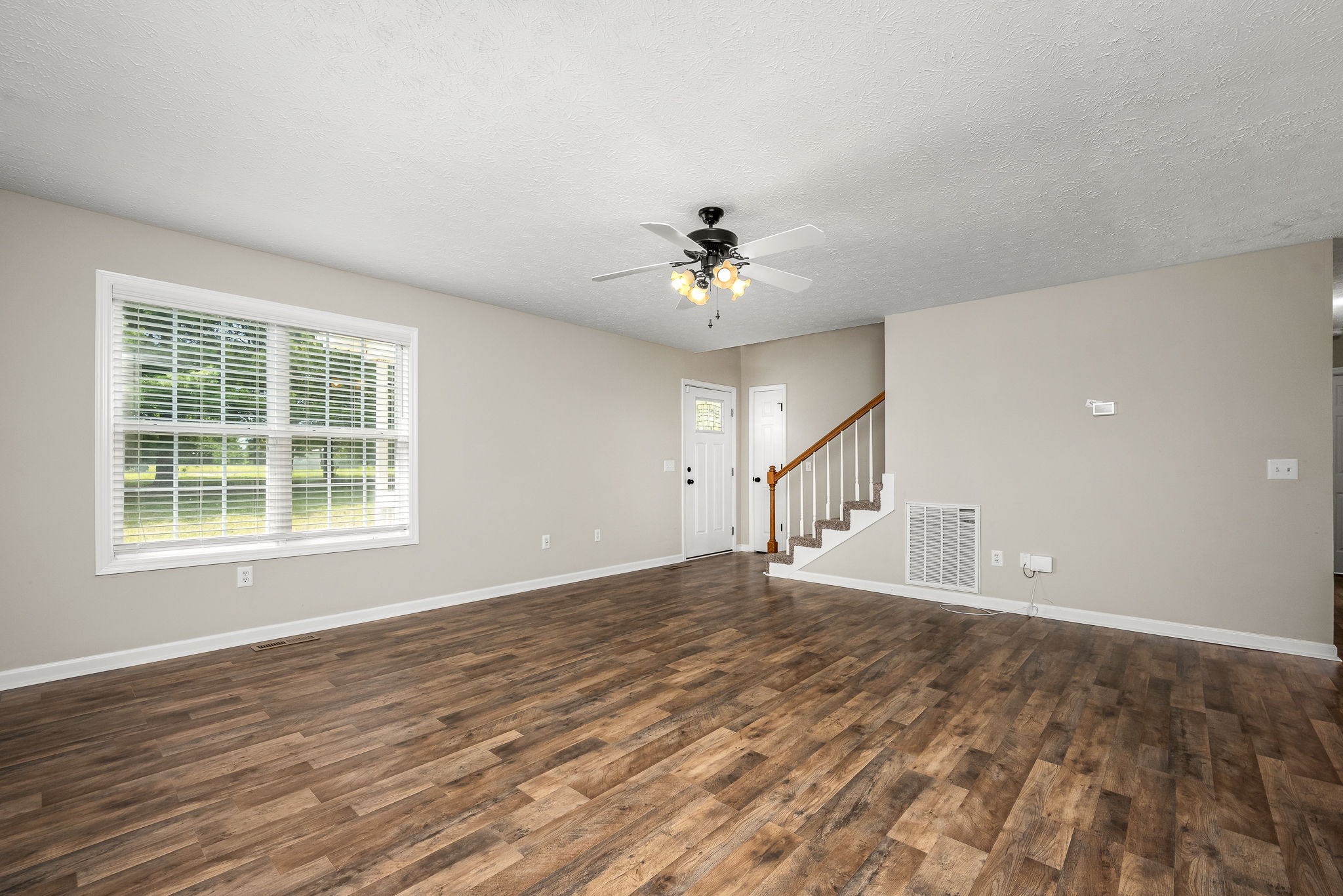 4274 Highway 41A, N
