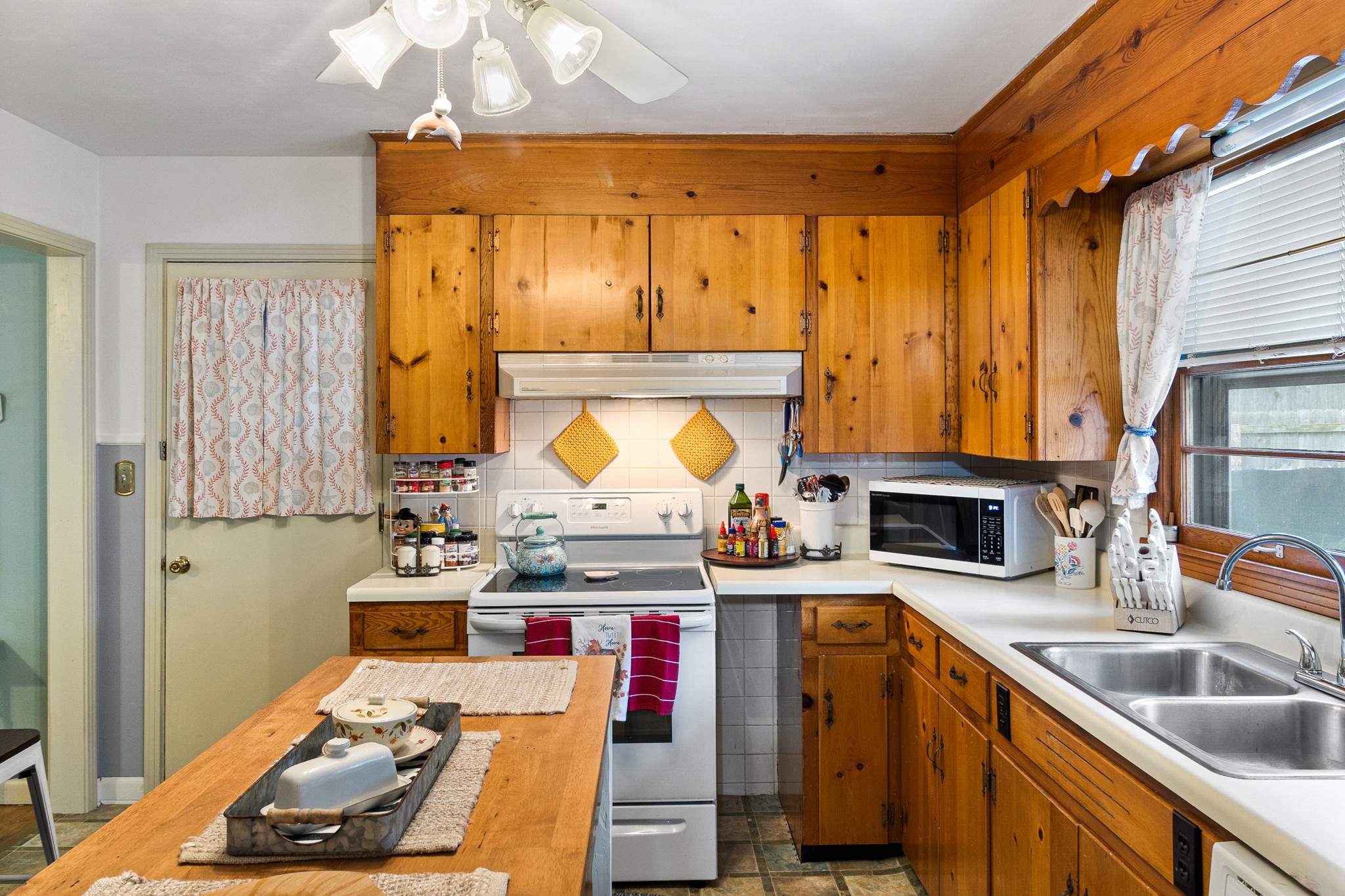 217 Chestnut Dr