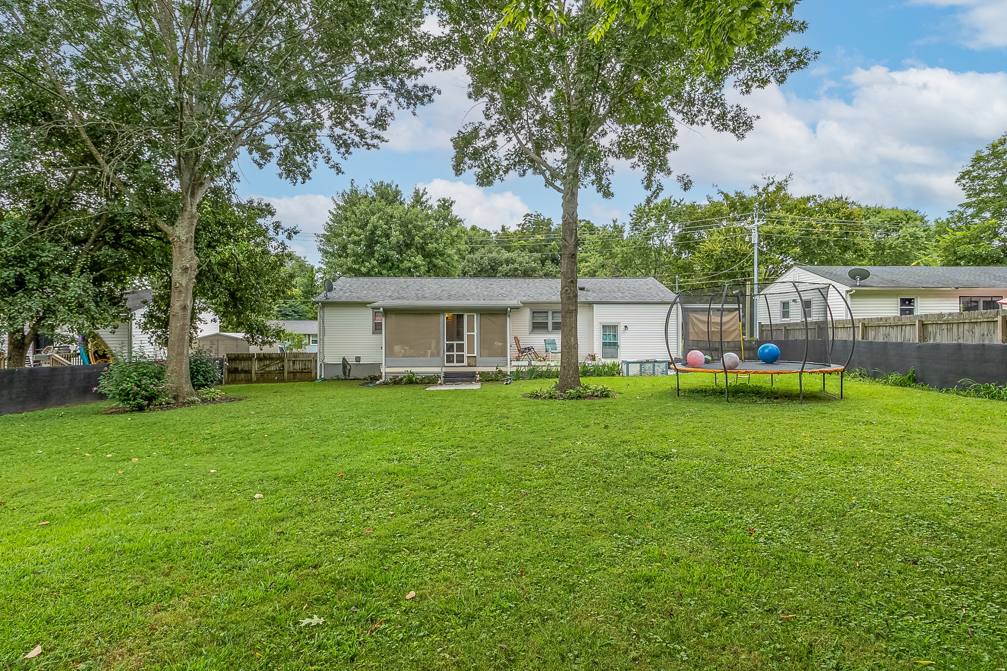 217 Chestnut Dr