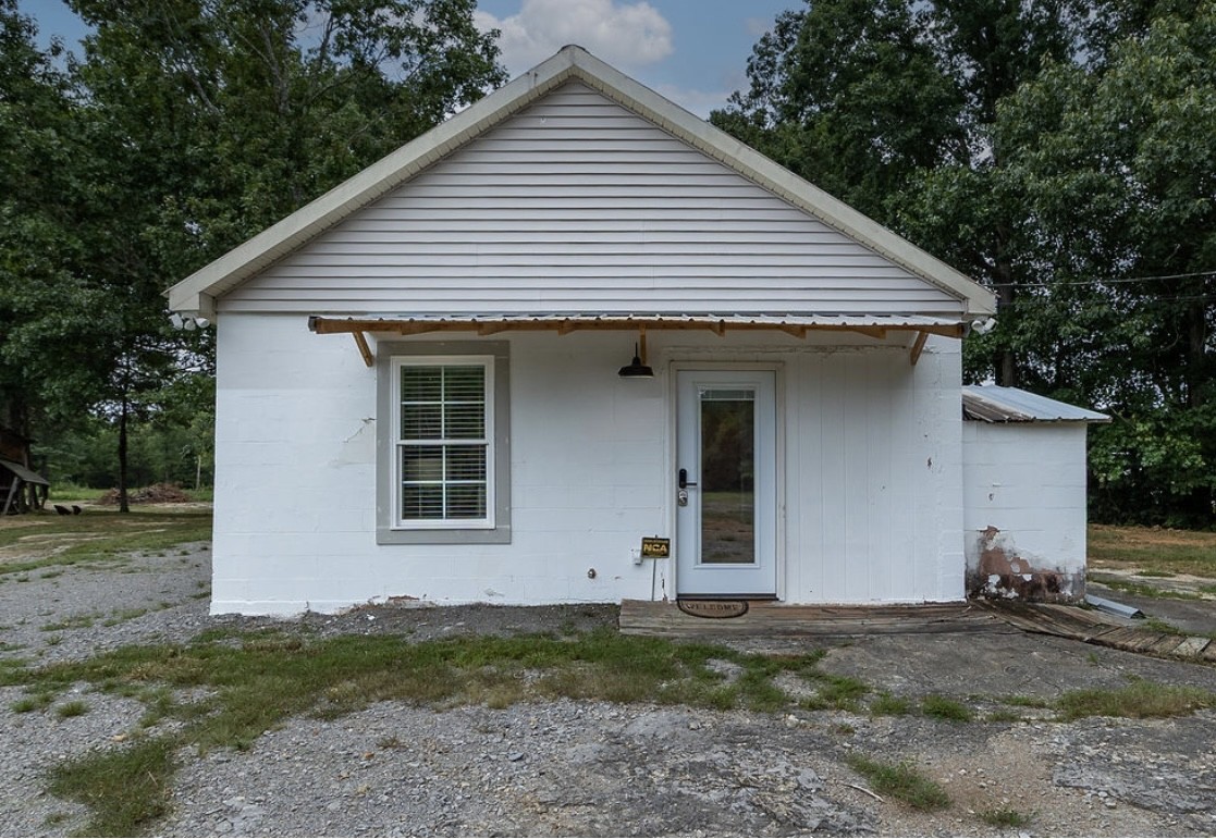 488 Lower Halls Mill Rd