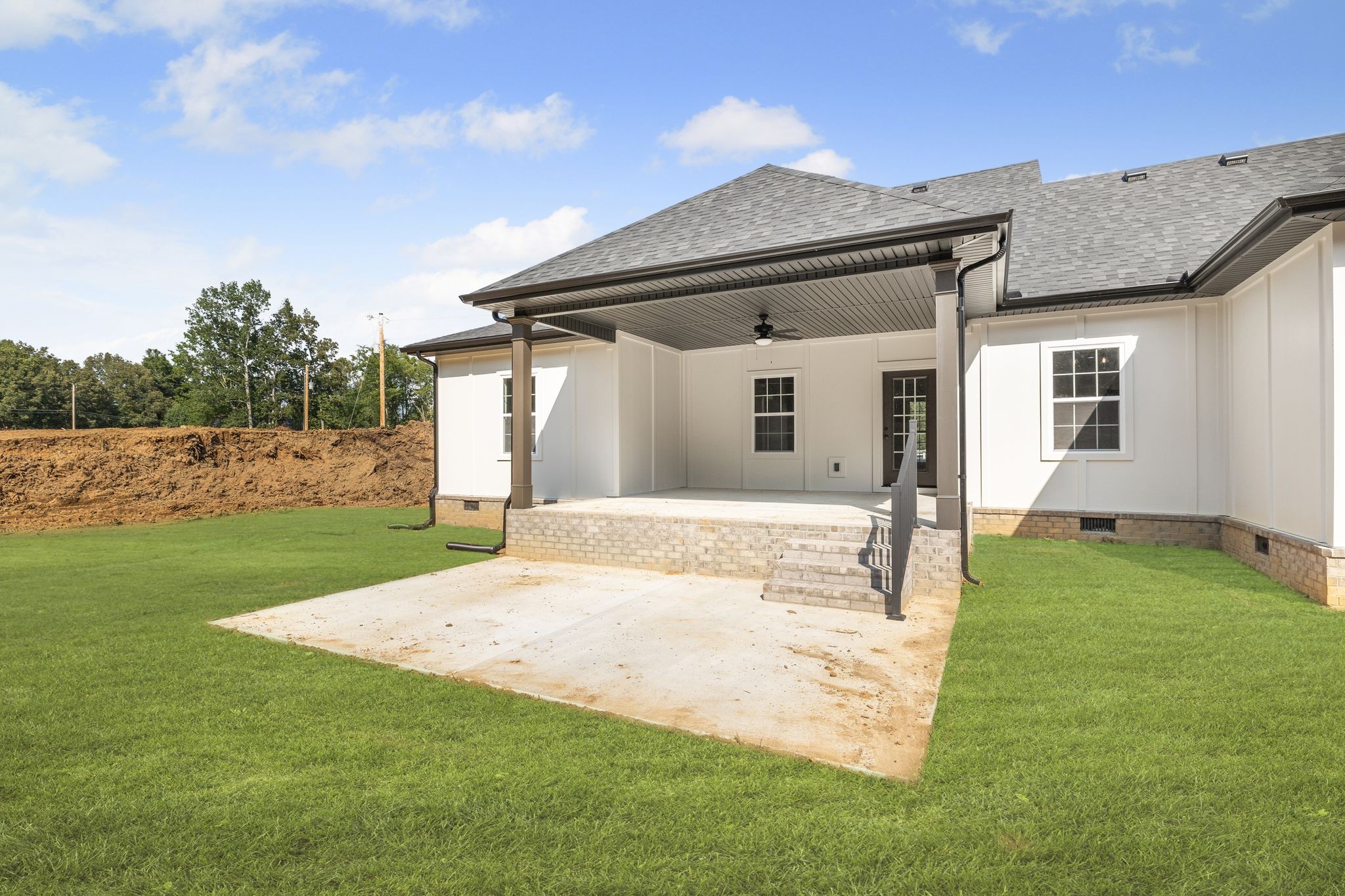 110 Stonebrook Dr