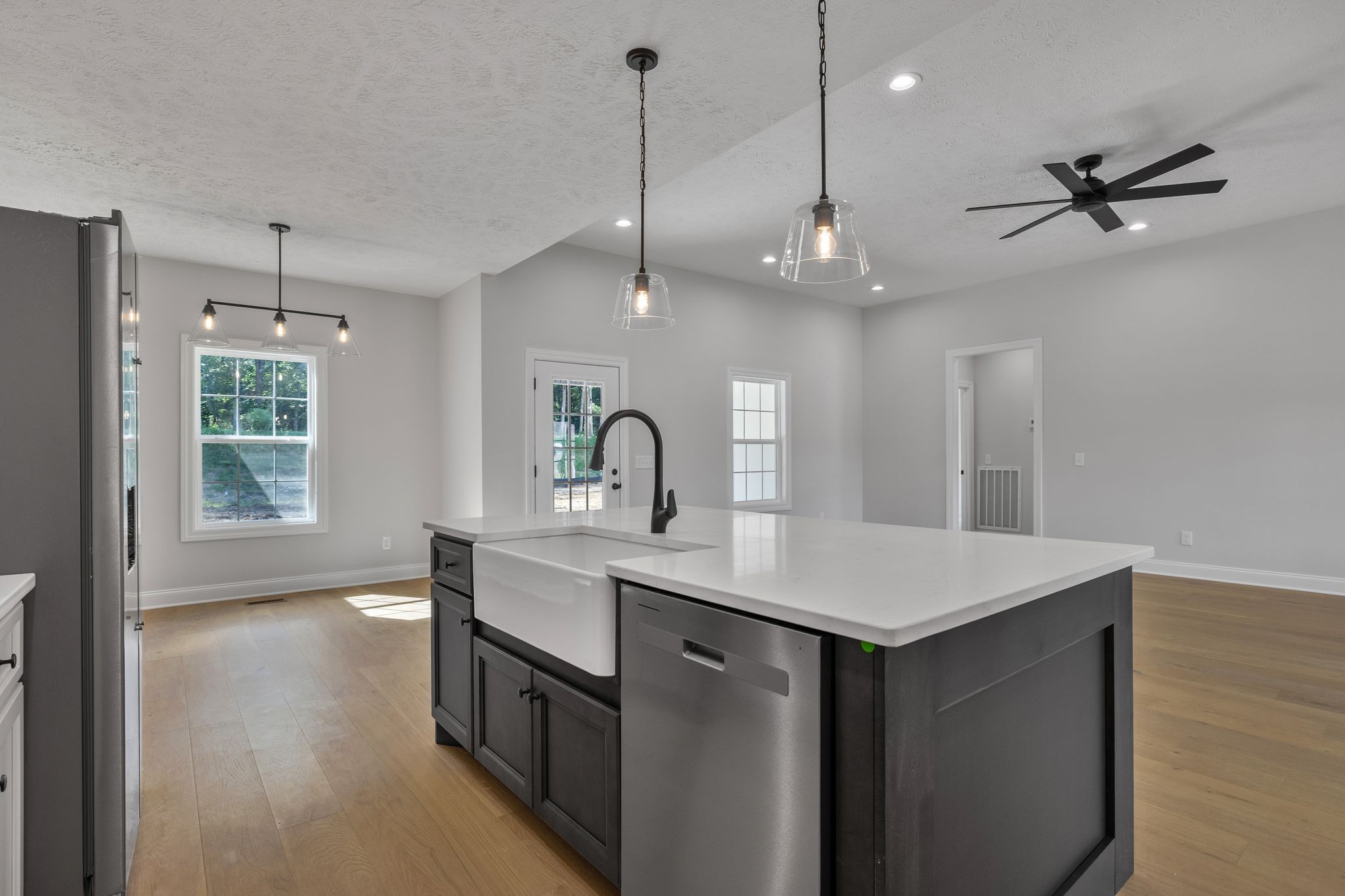 110 Stonebrook Dr