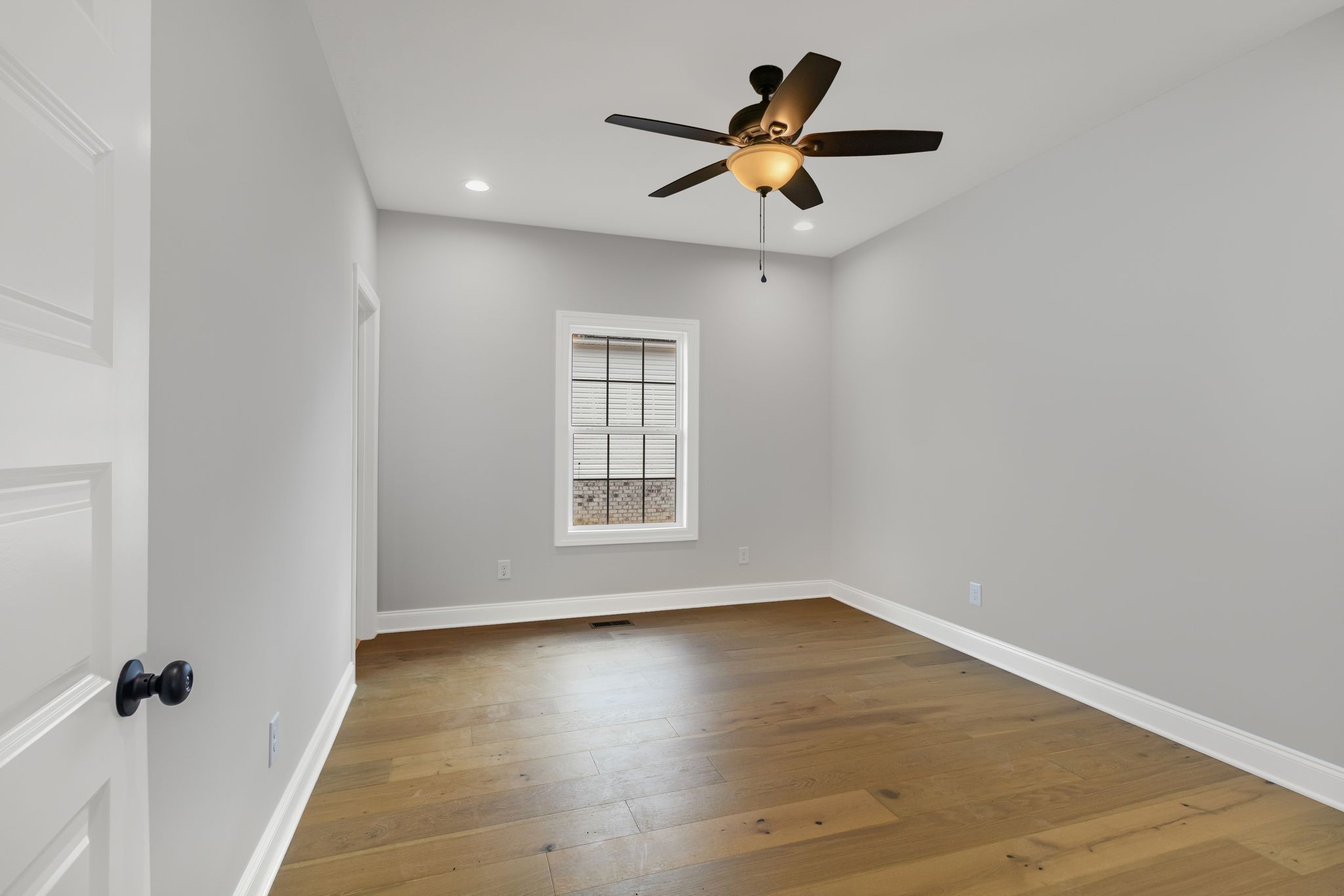 303 Lee Ln