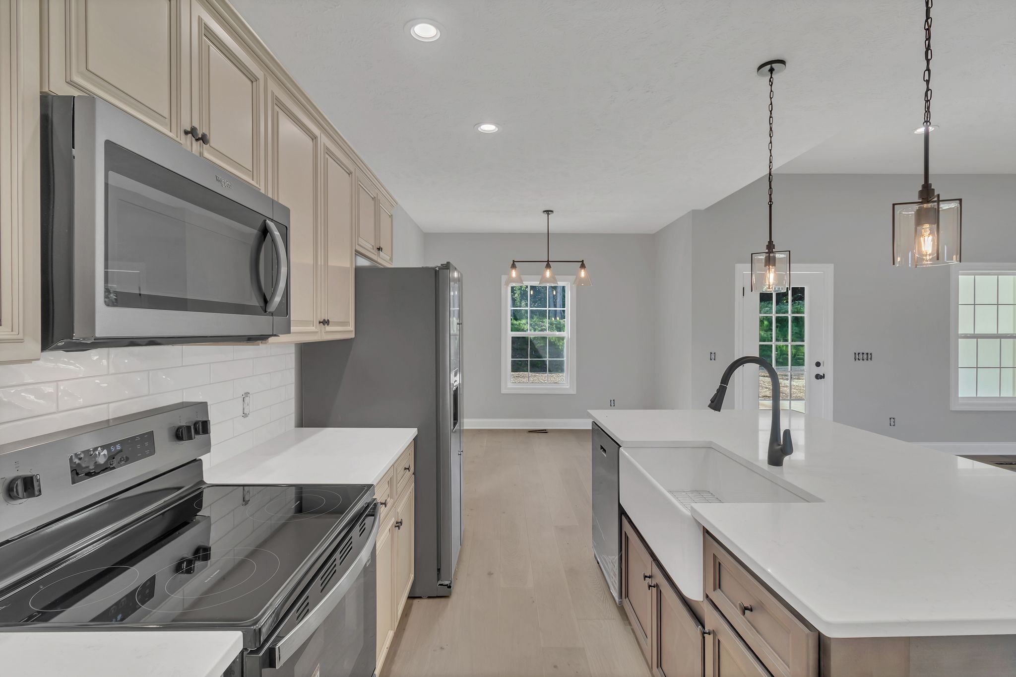 114 Stonebrook Dr