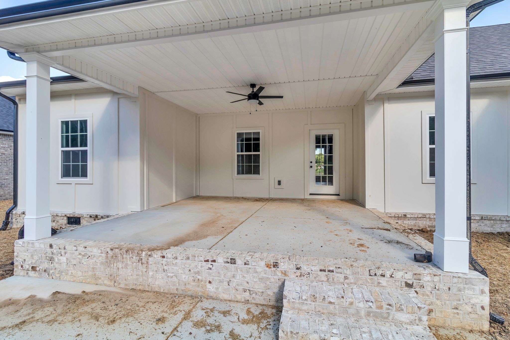 114 Stonebrook Dr