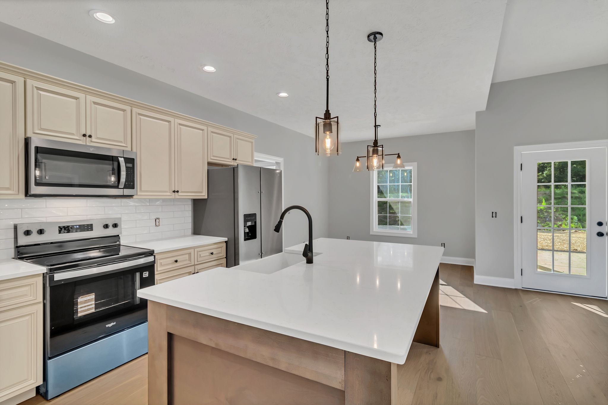 114 Stonebrook Dr