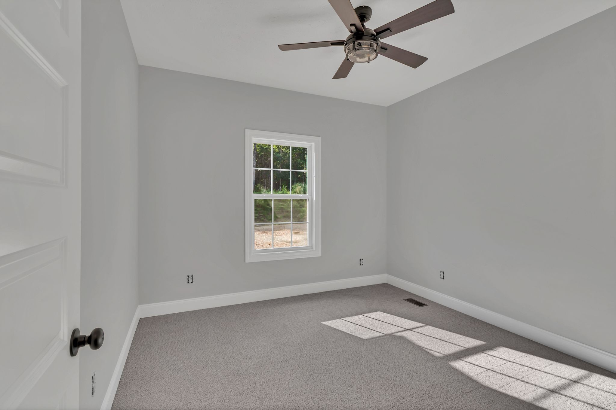 114 Stonebrook Dr
