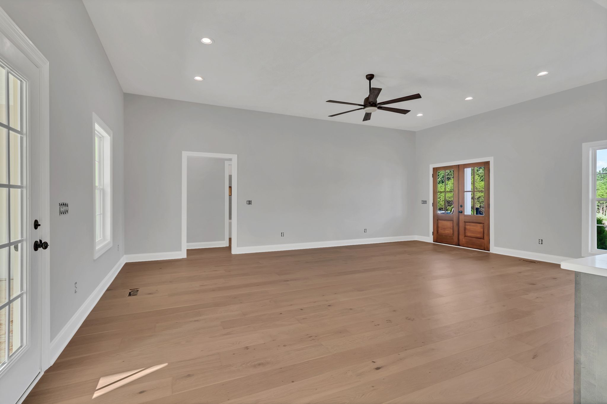 114 Stonebrook Dr