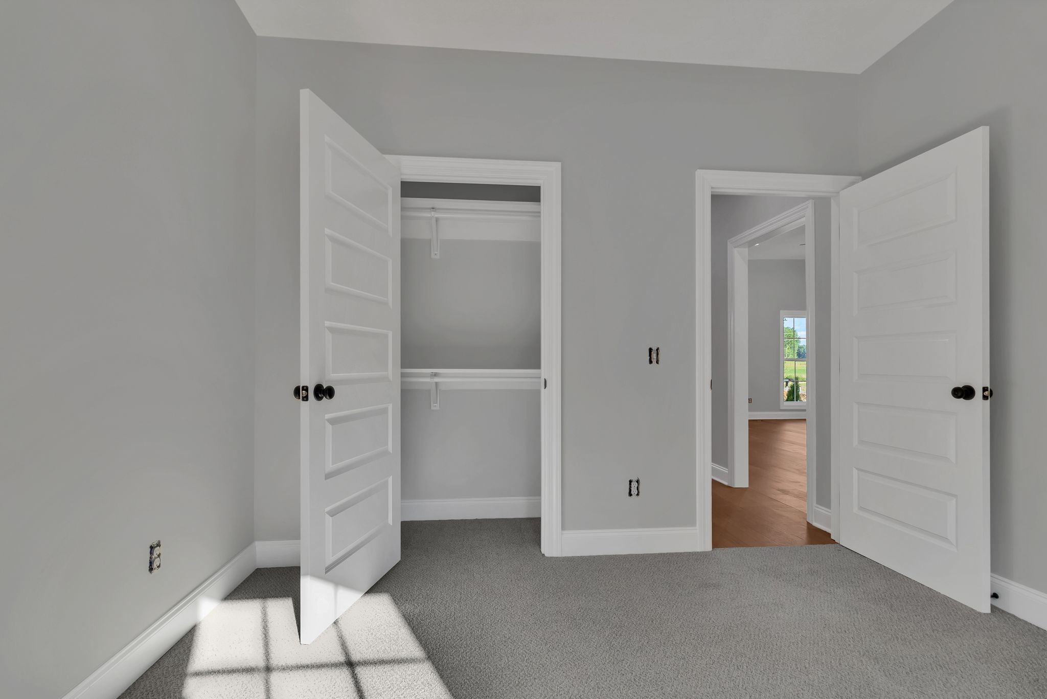 114 Stonebrook Dr