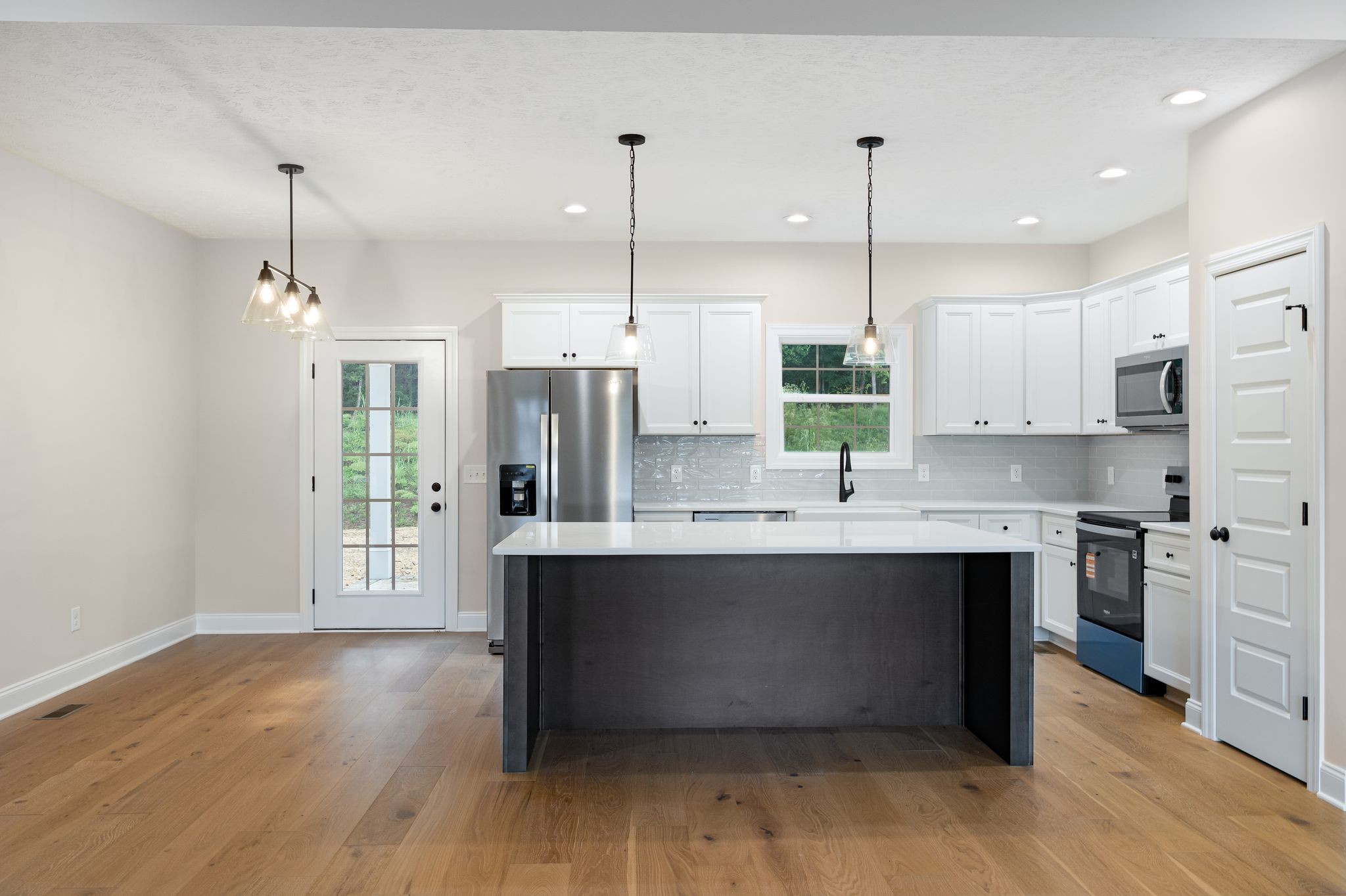 112 Stonebrook Dr
