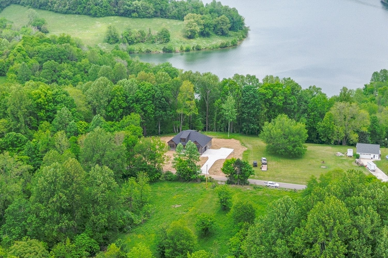 885 Majors Cemetery Rd