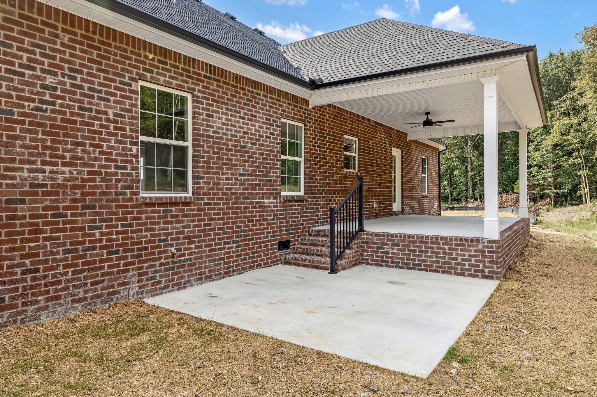 116 Stonebrook Dr