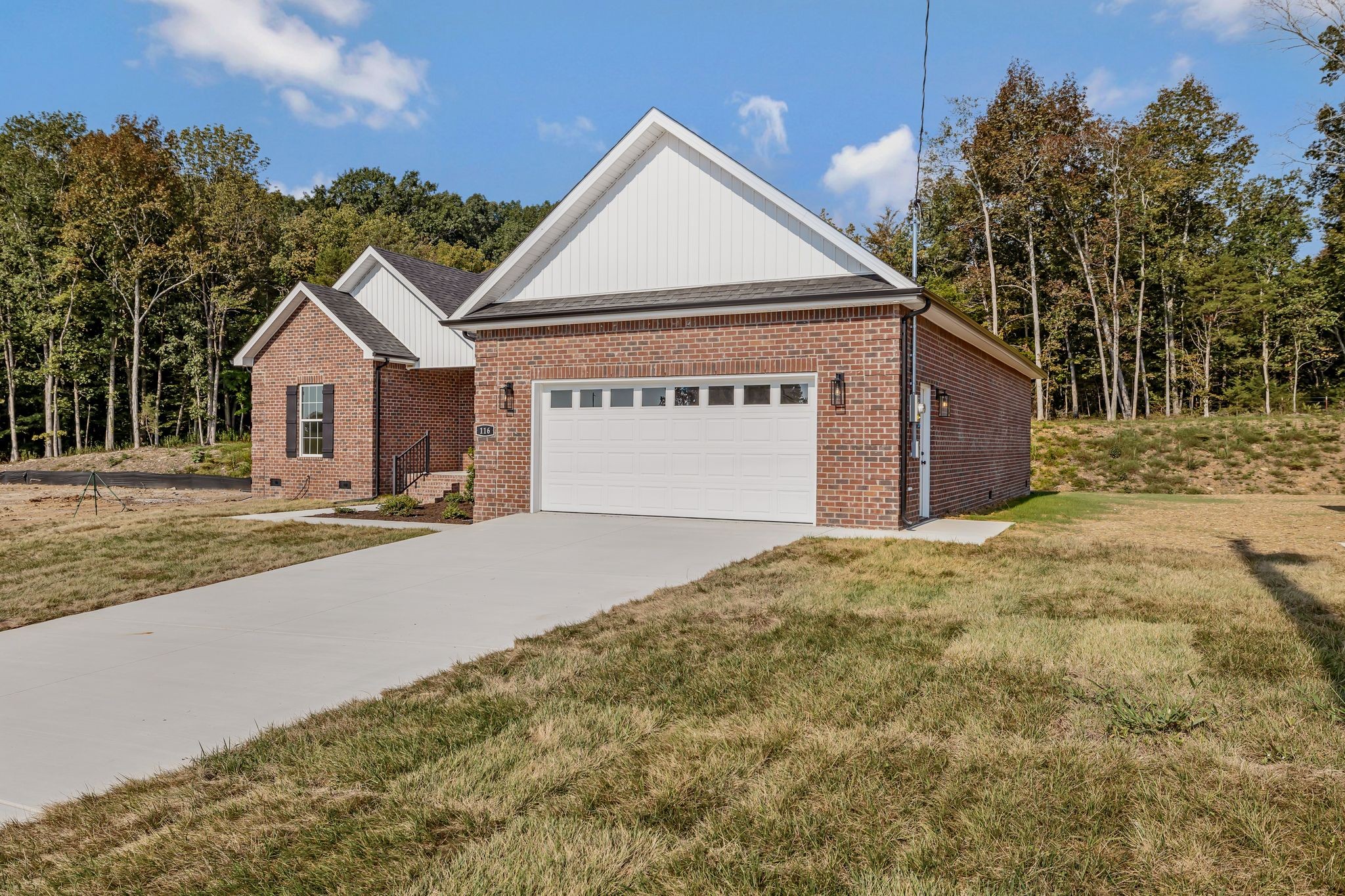116 Stonebrook Dr