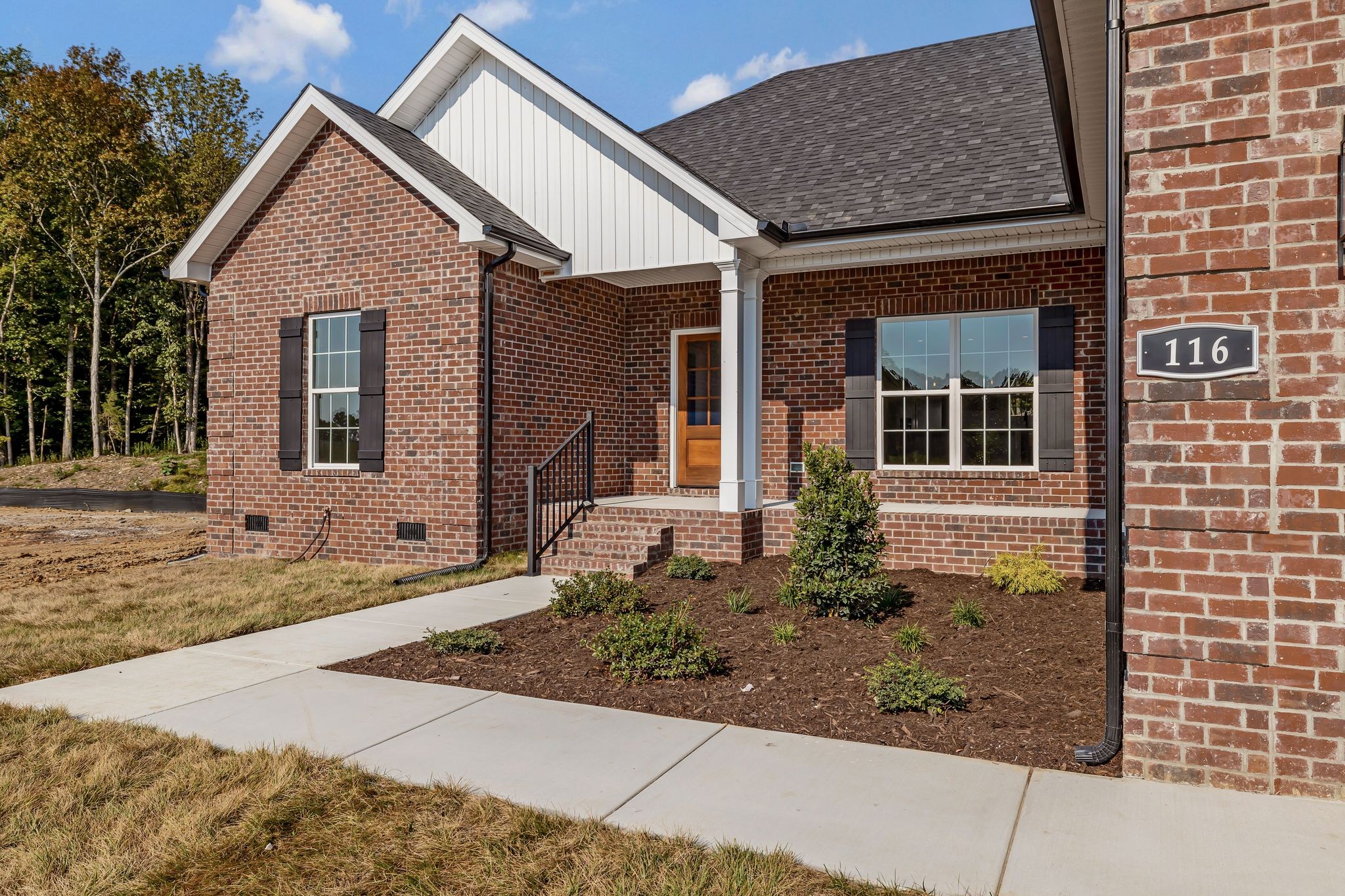 116 Stonebrook Dr