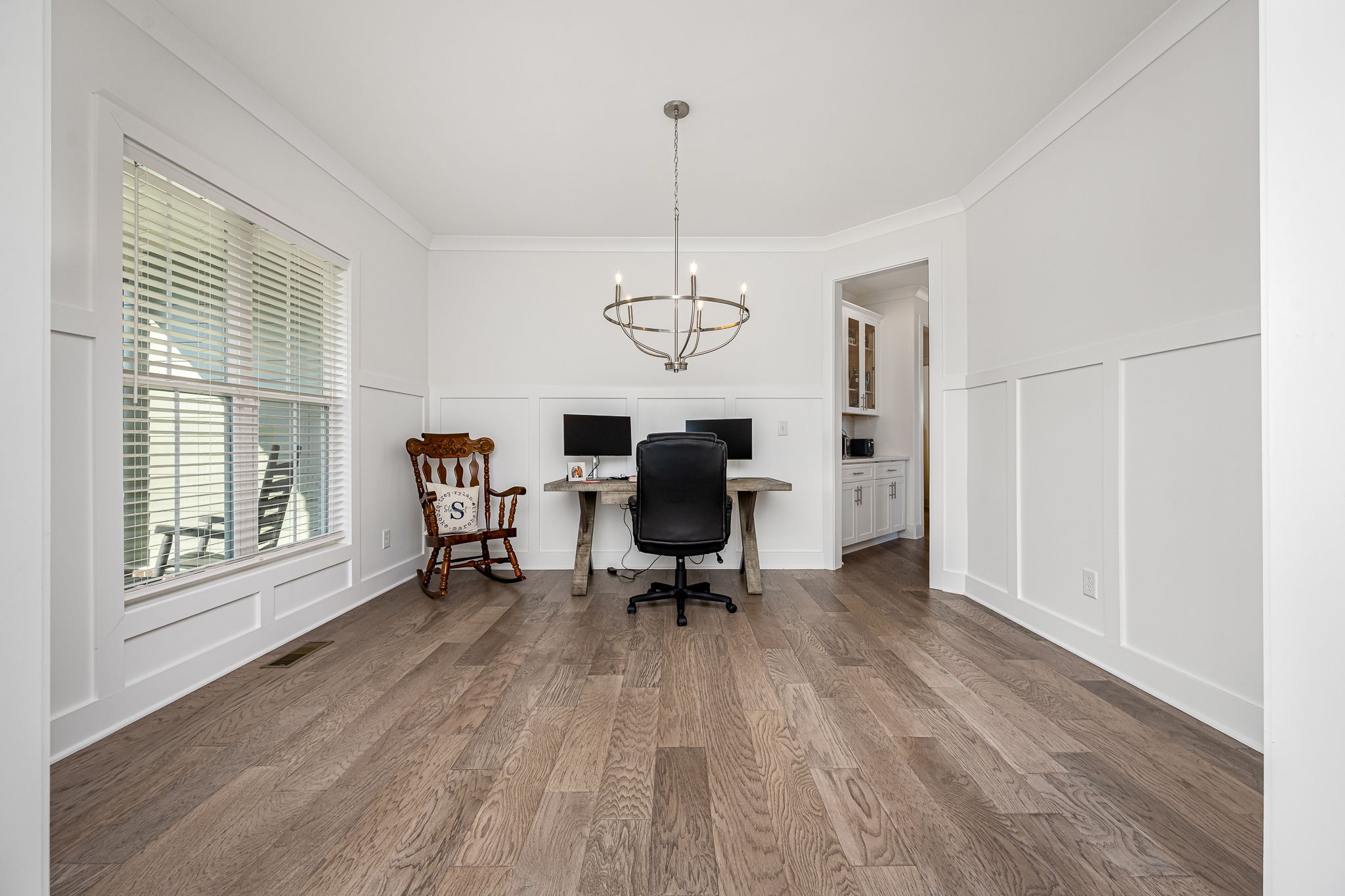 1607 Highway 130, W