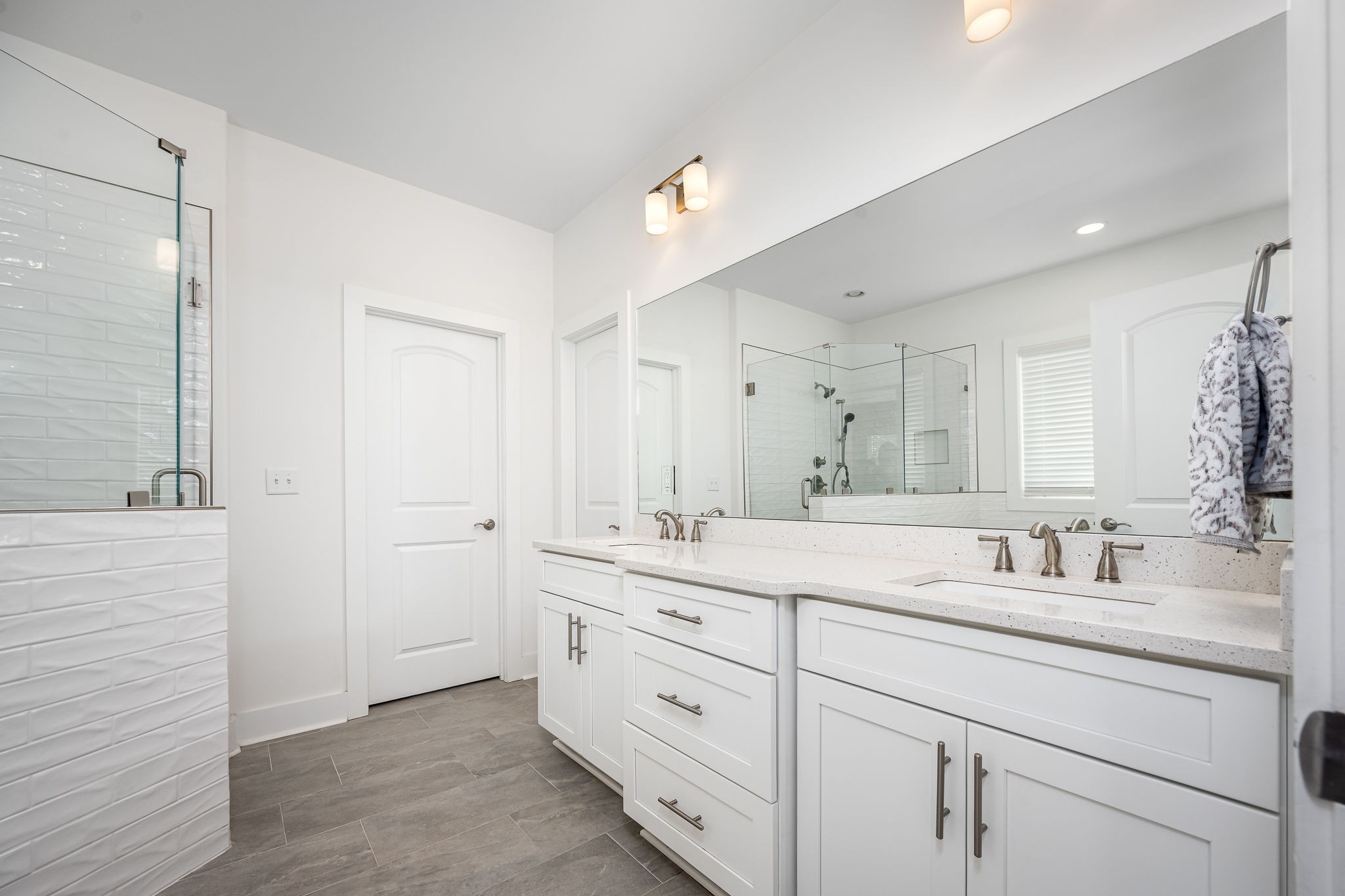1607 Highway 130, W