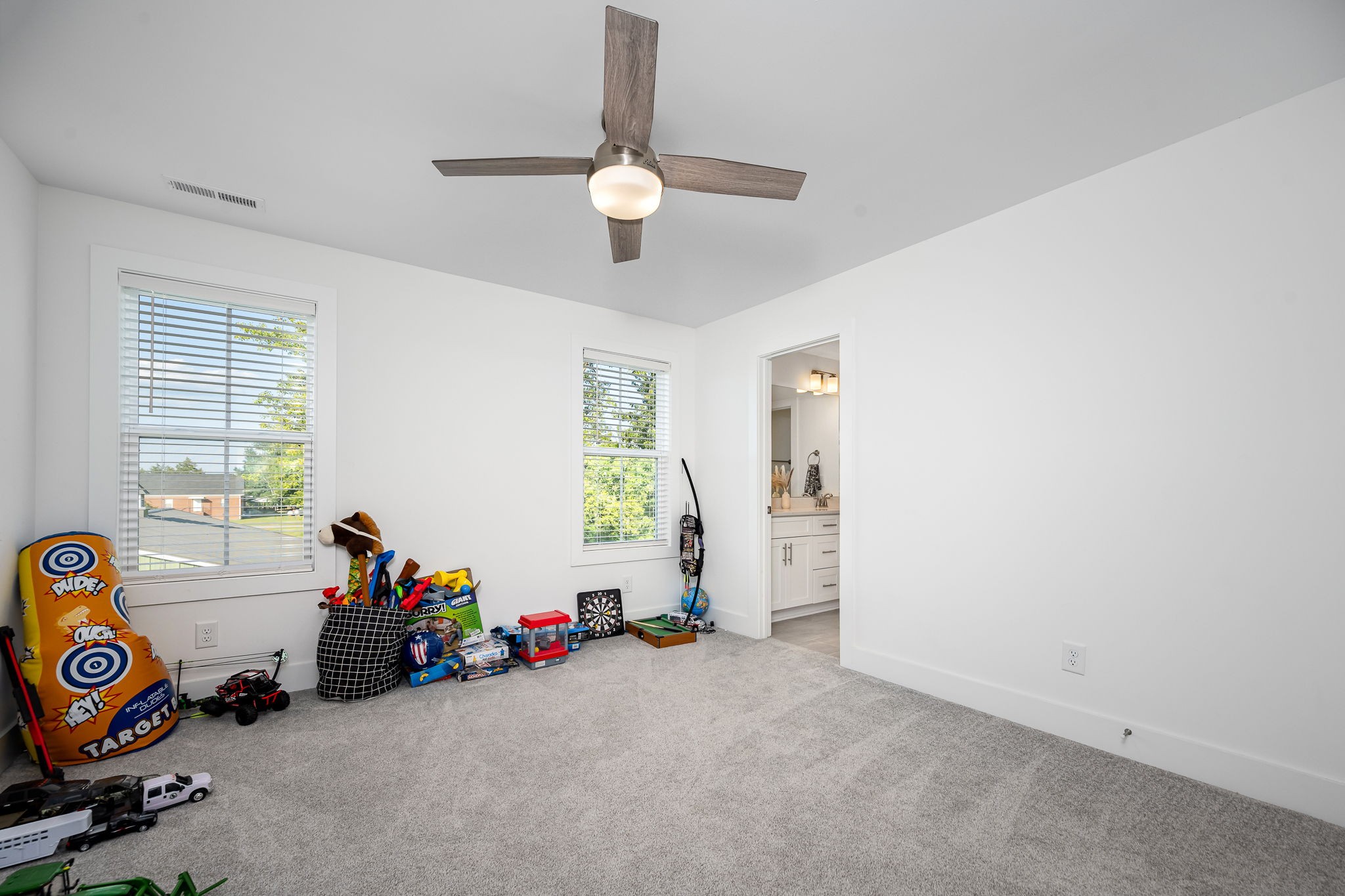 1607 Highway 130, W